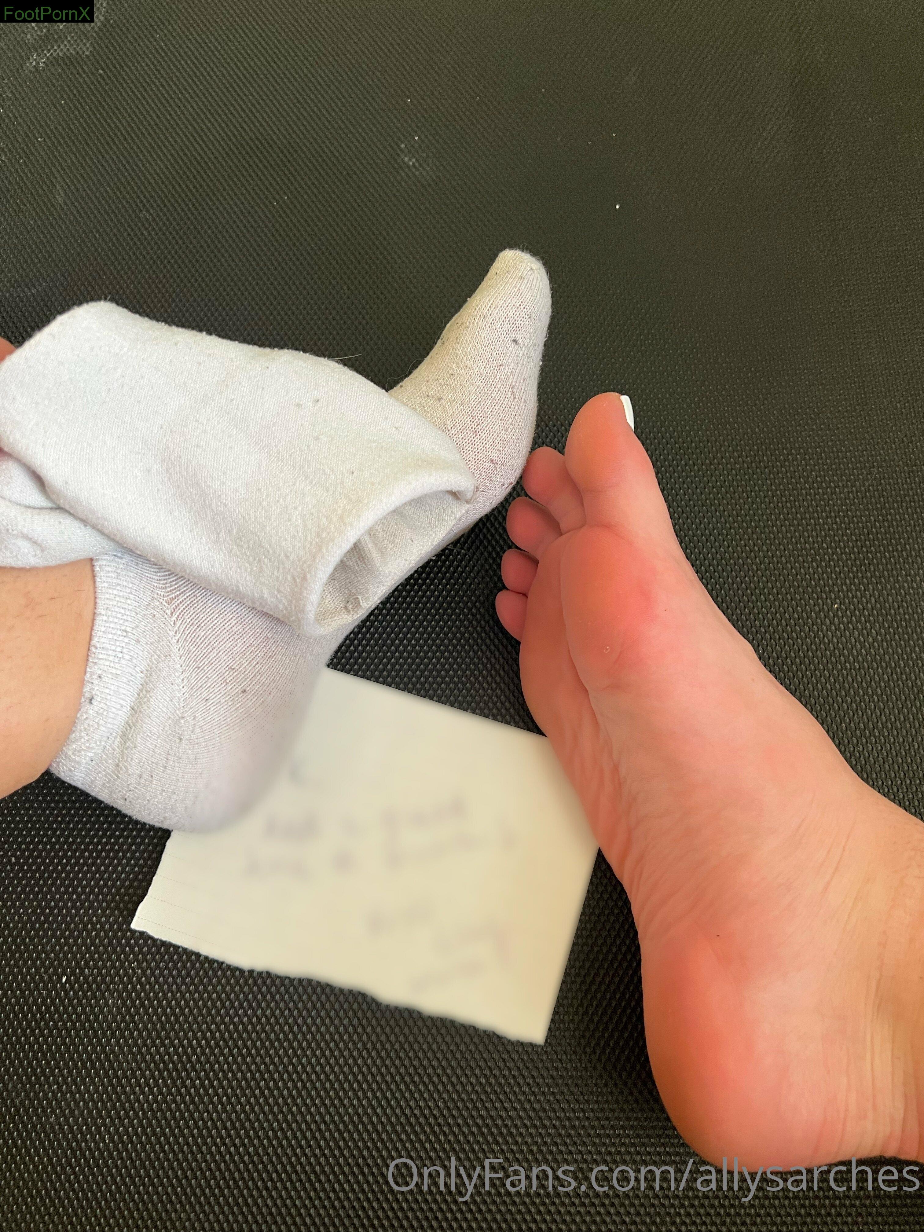 allysarches feet photo 12