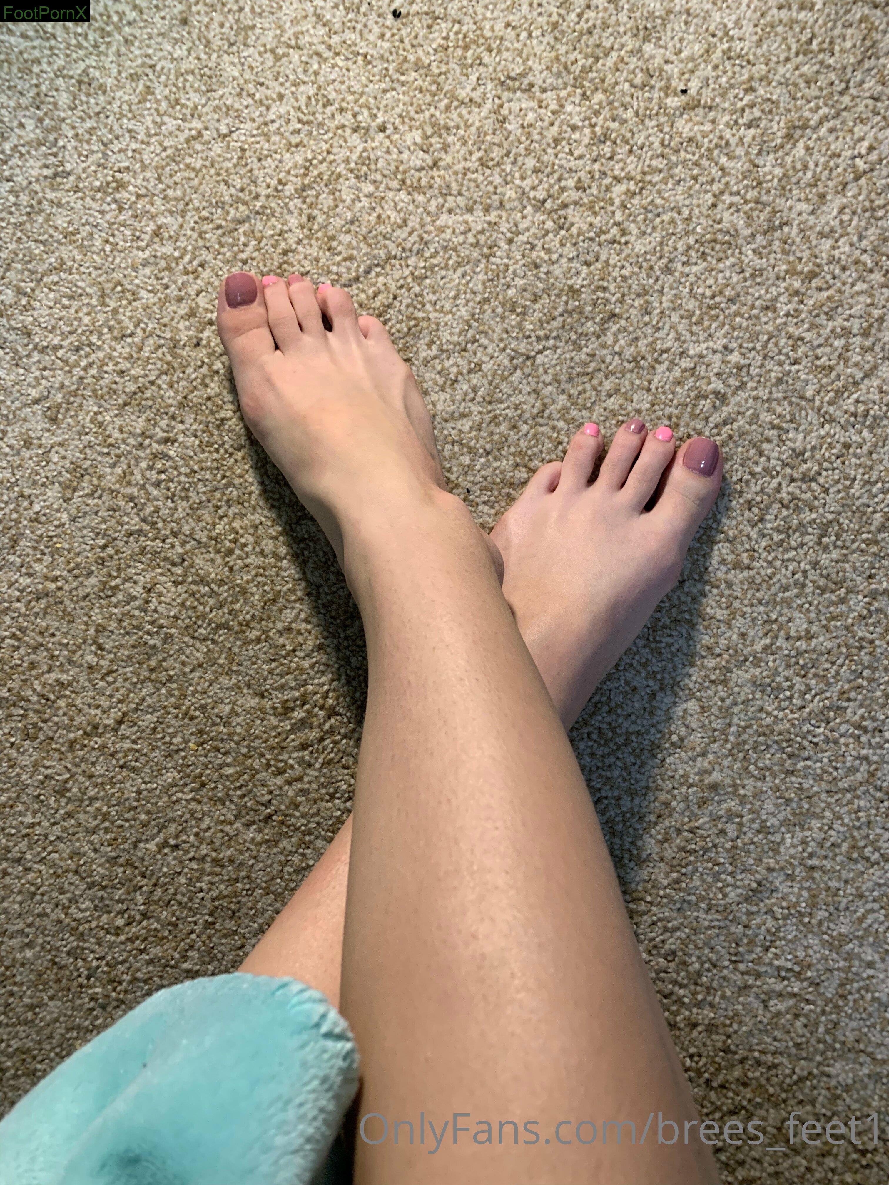 brees_feet1 feet photo 3