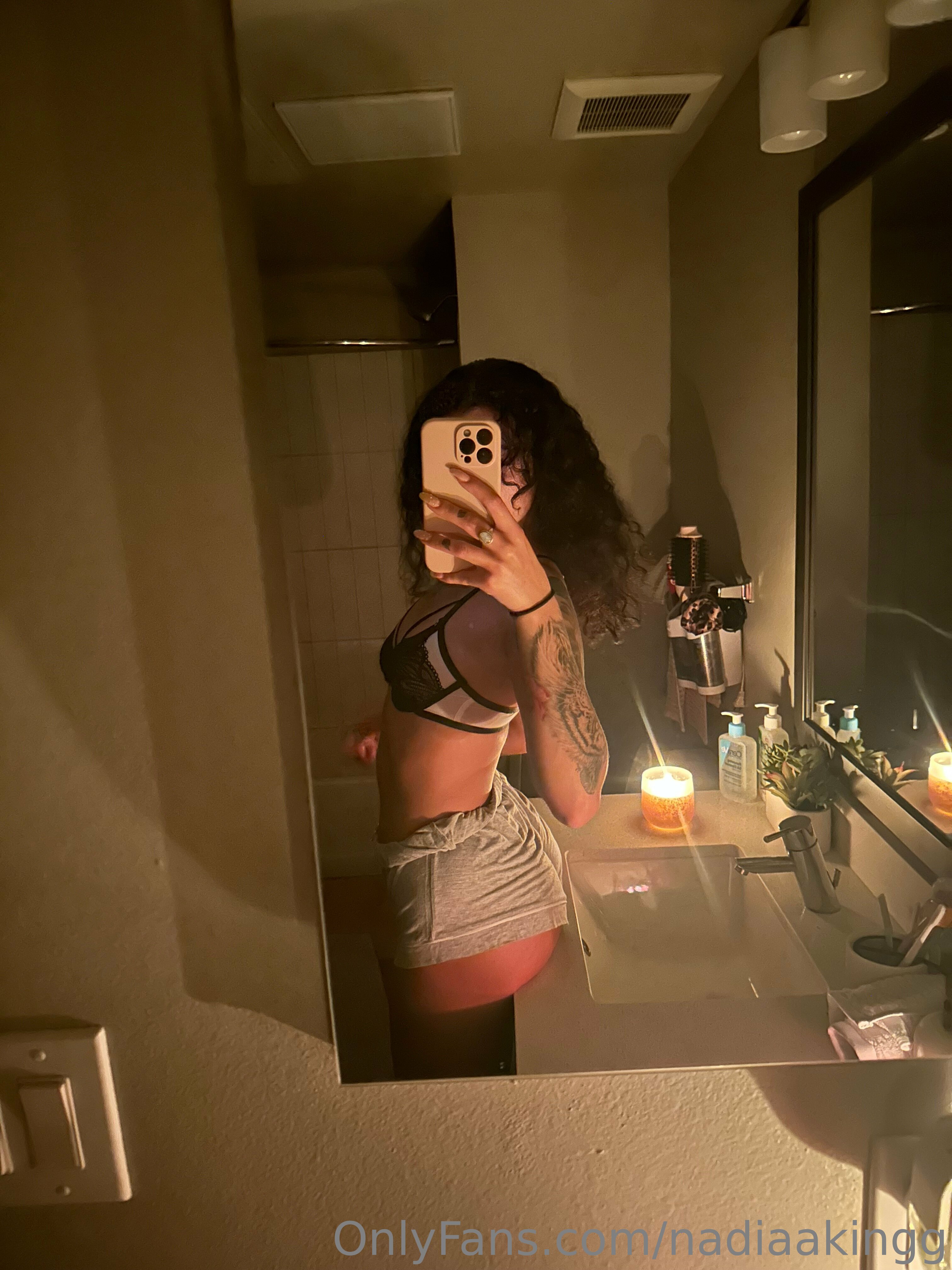 nadiaakingg feet photo 16