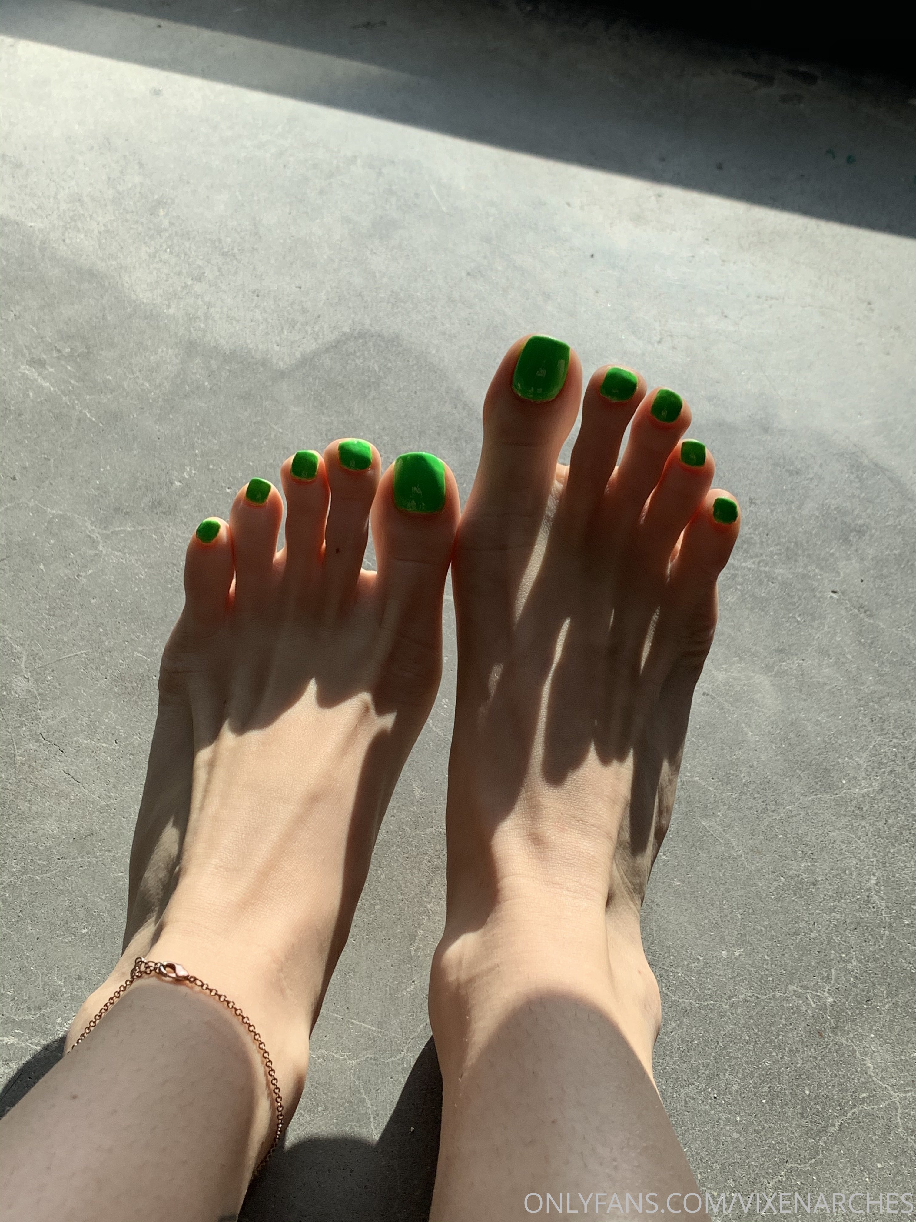vixenarches feet photo 2
