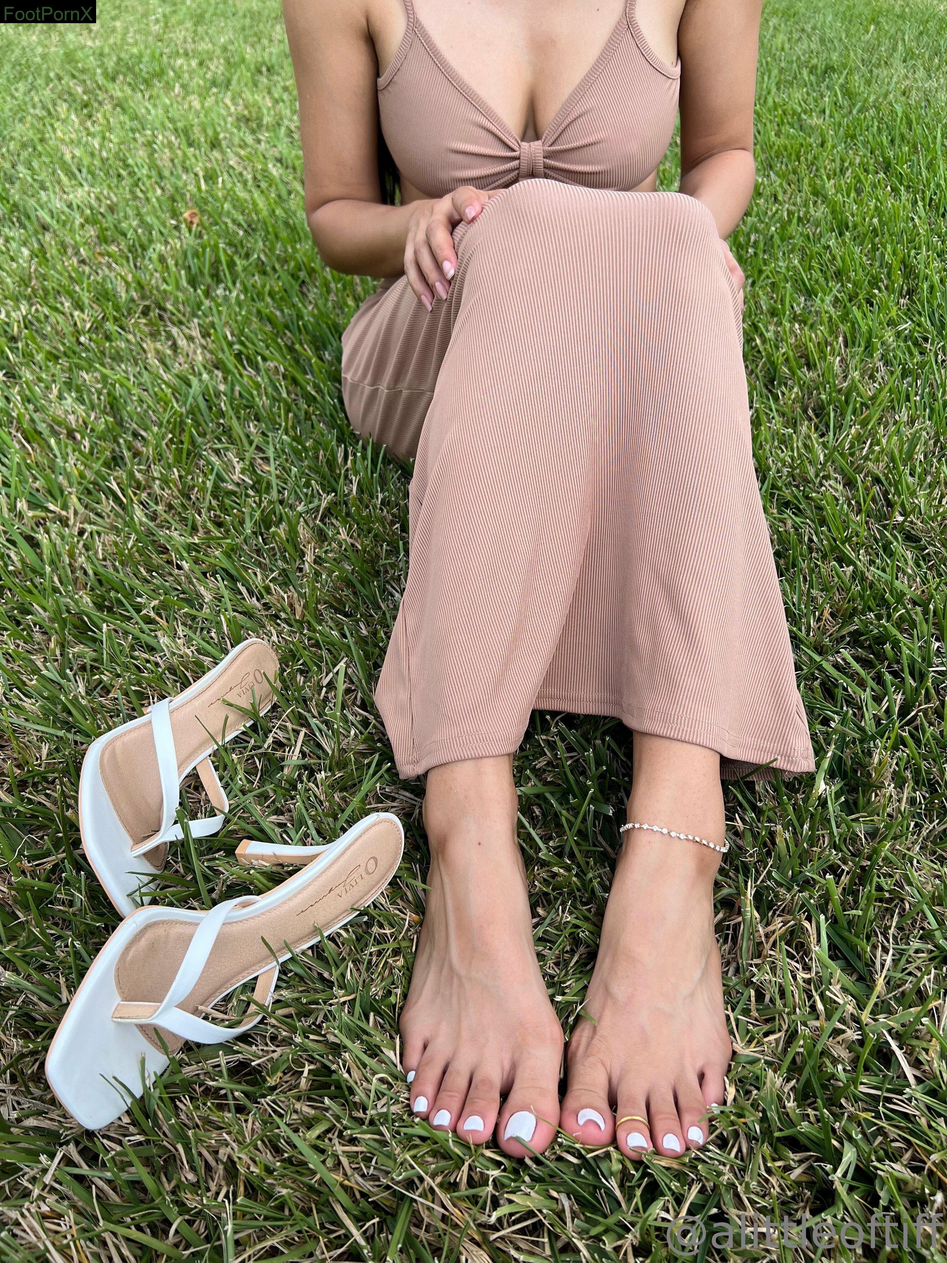 alittleoftiff feet photo 11