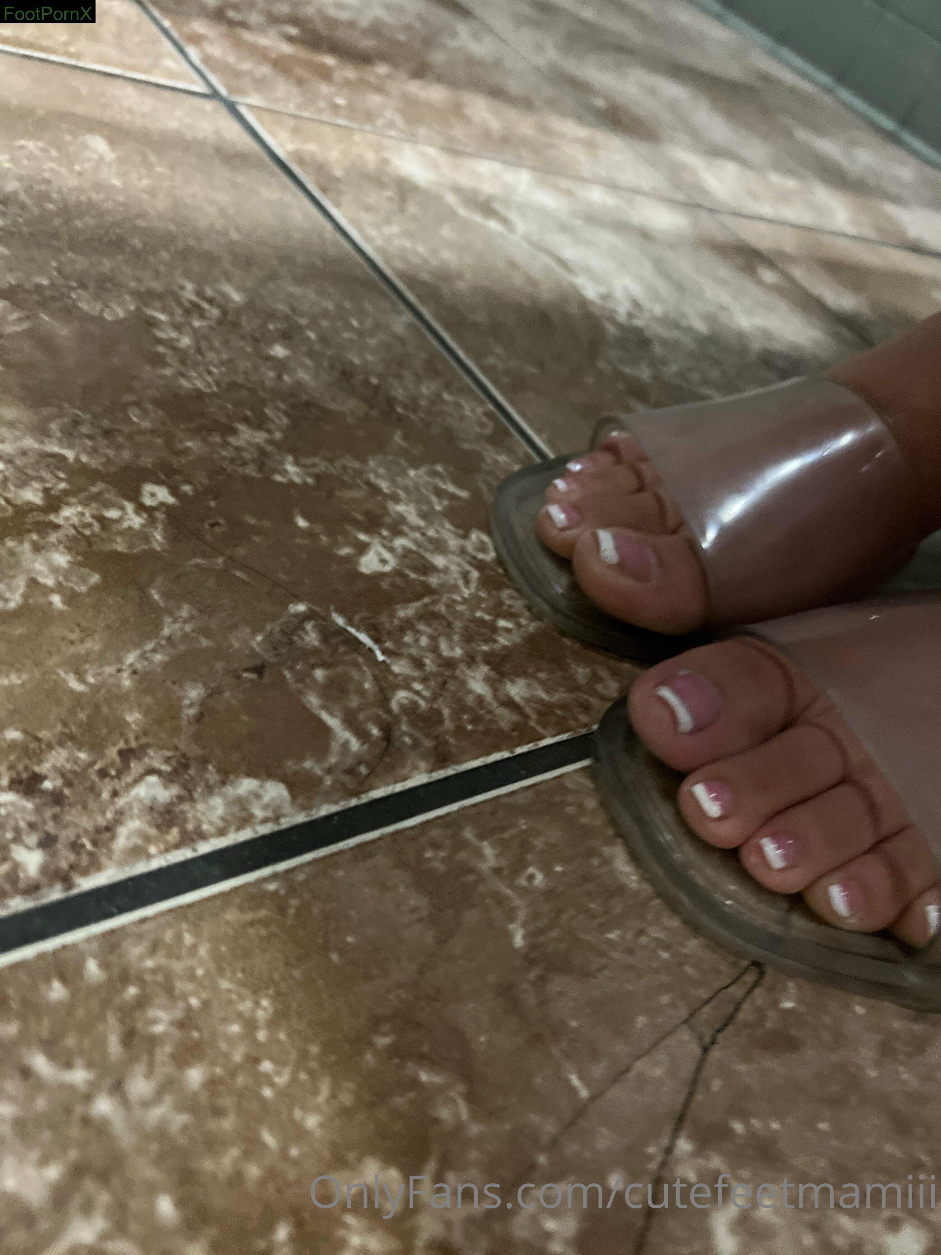 cutefeetmamiii feet photo 12