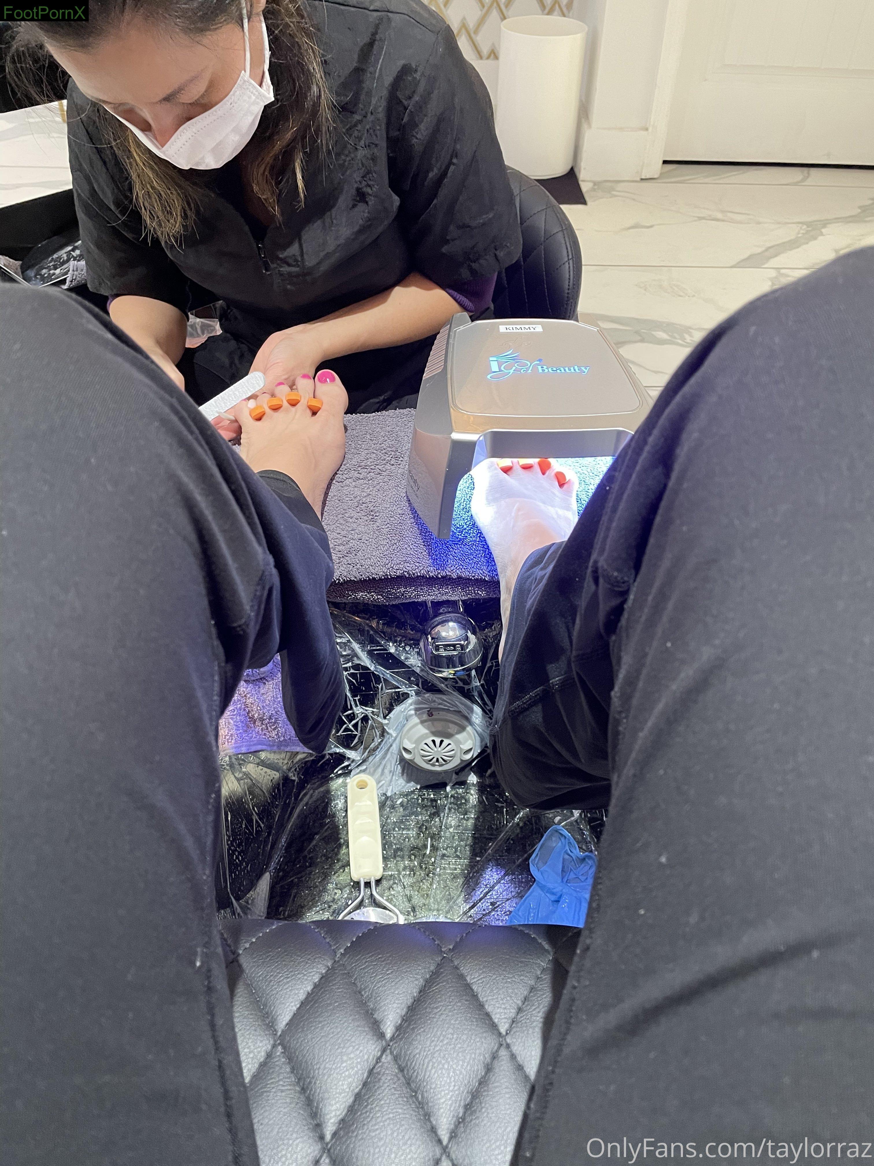 taylorraz feet photo 4