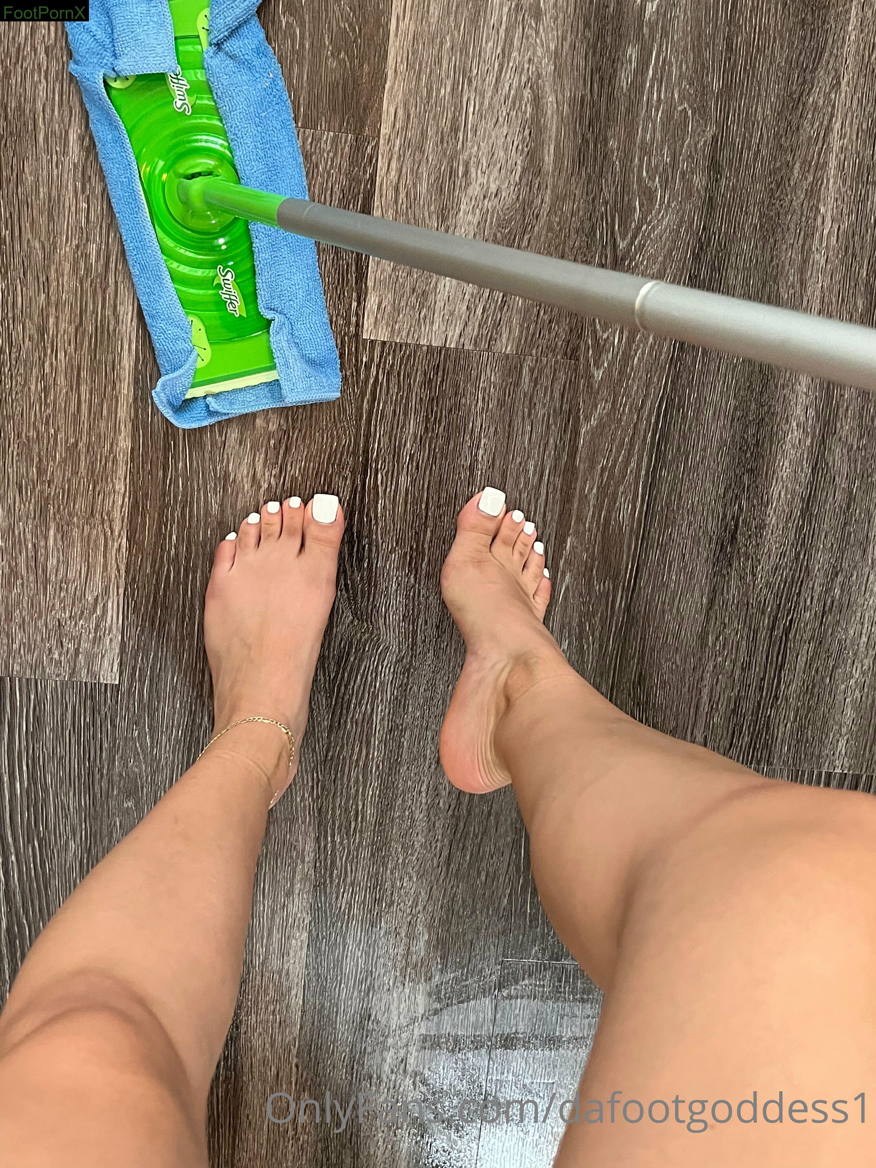dafootgoddess1 feet photo 11