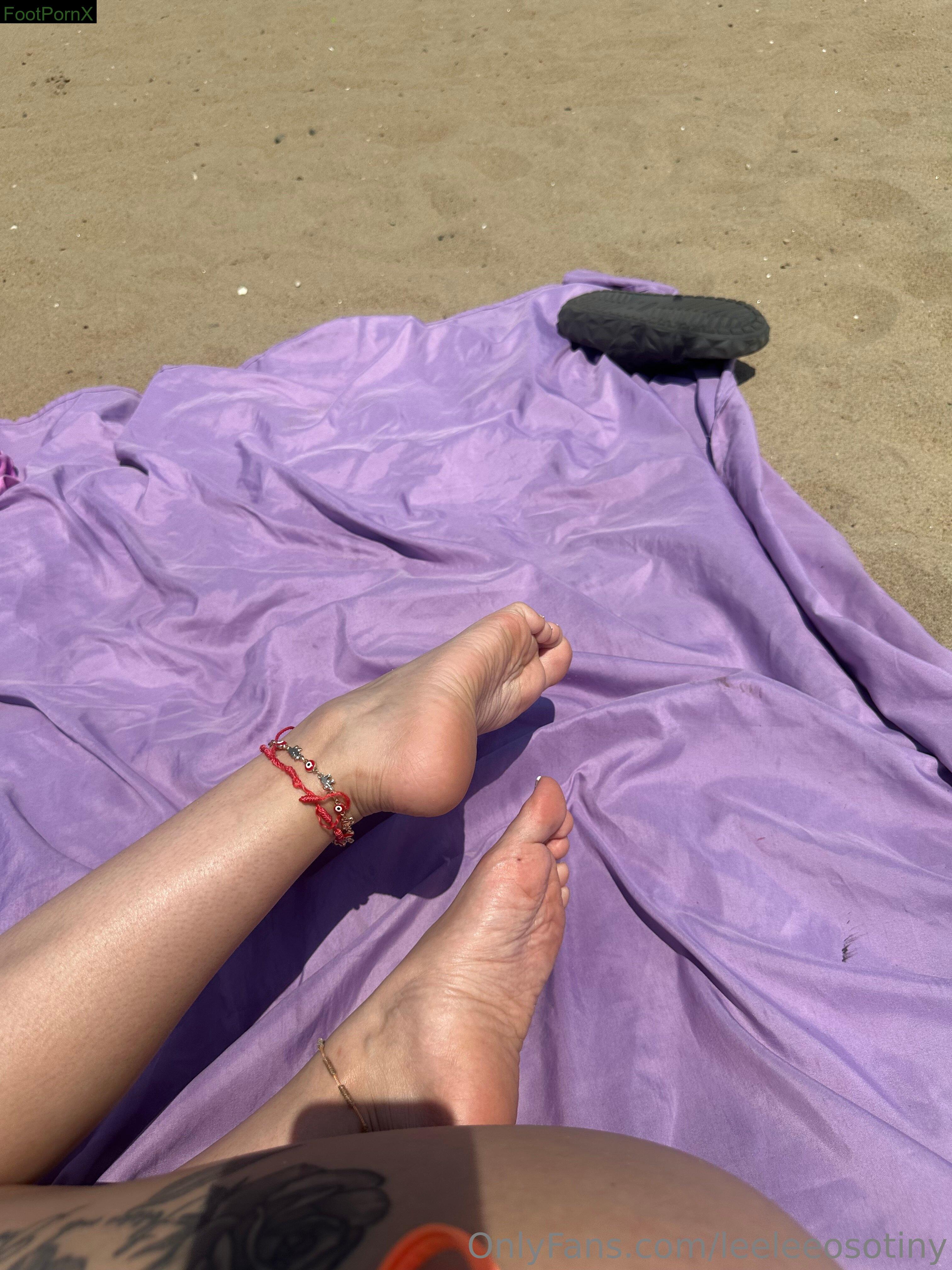 leeleeosotiny feet photo 19