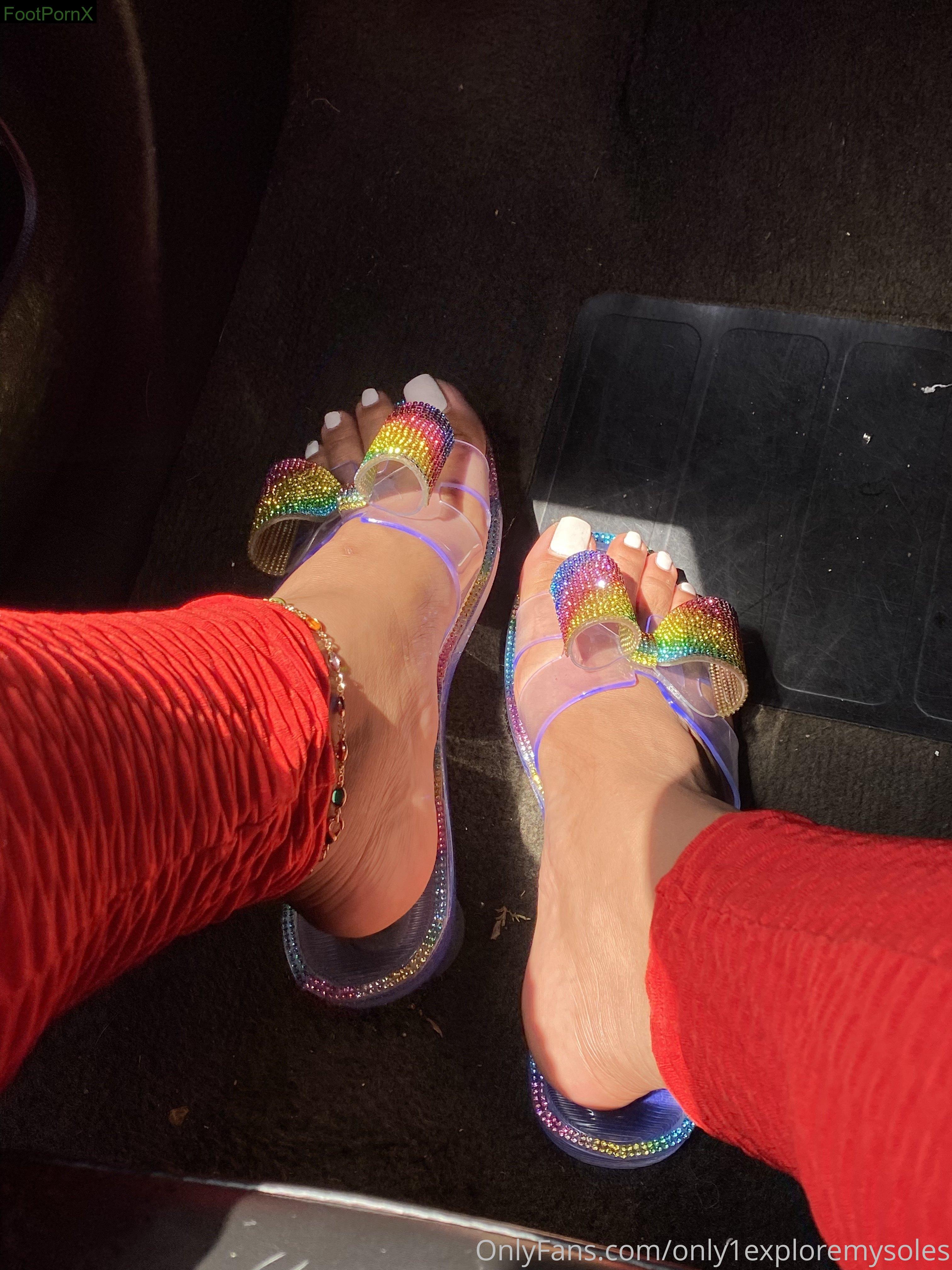 only1exploremysoles feet photo 15