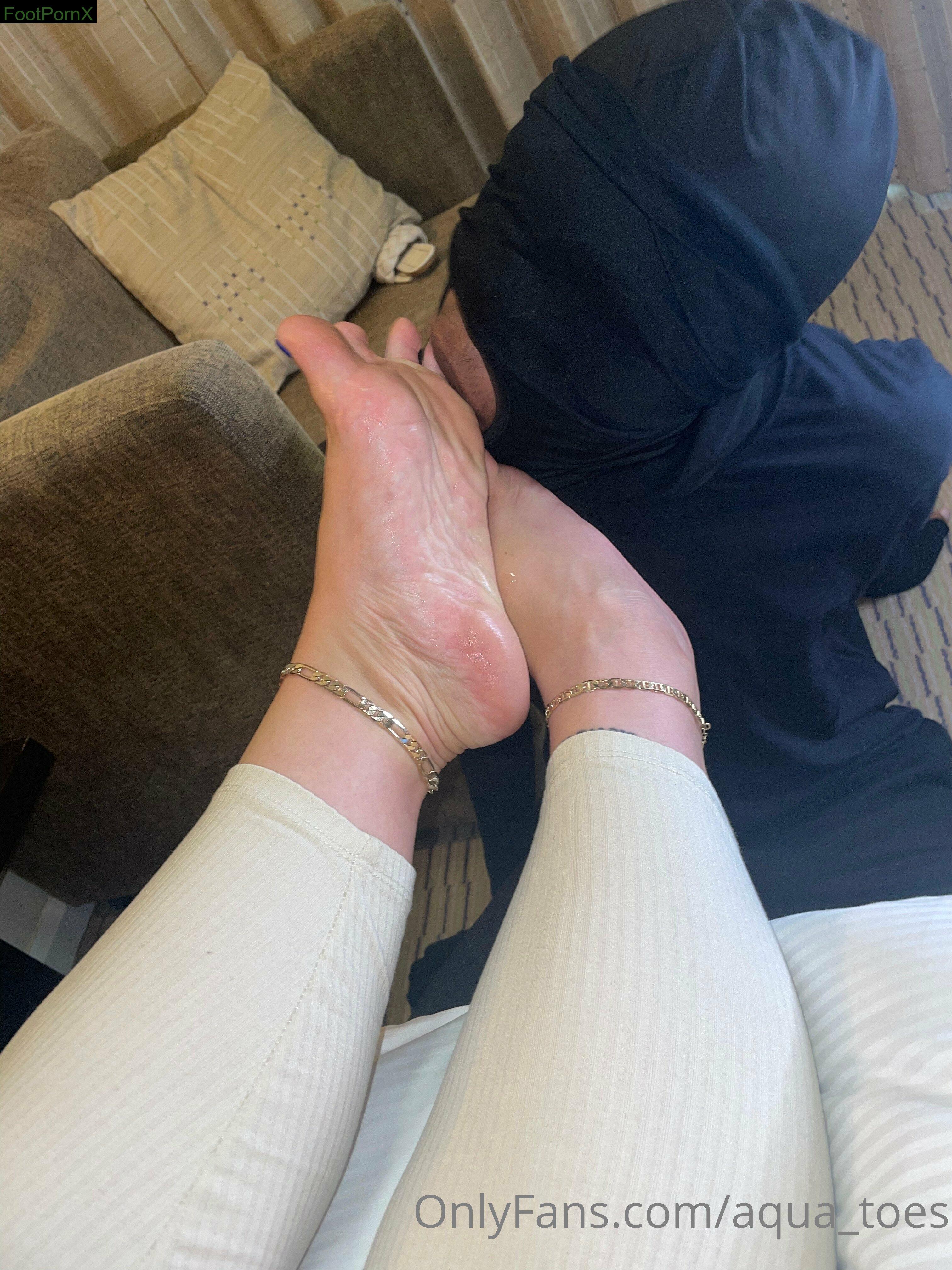 aqua_toes feet photo 20