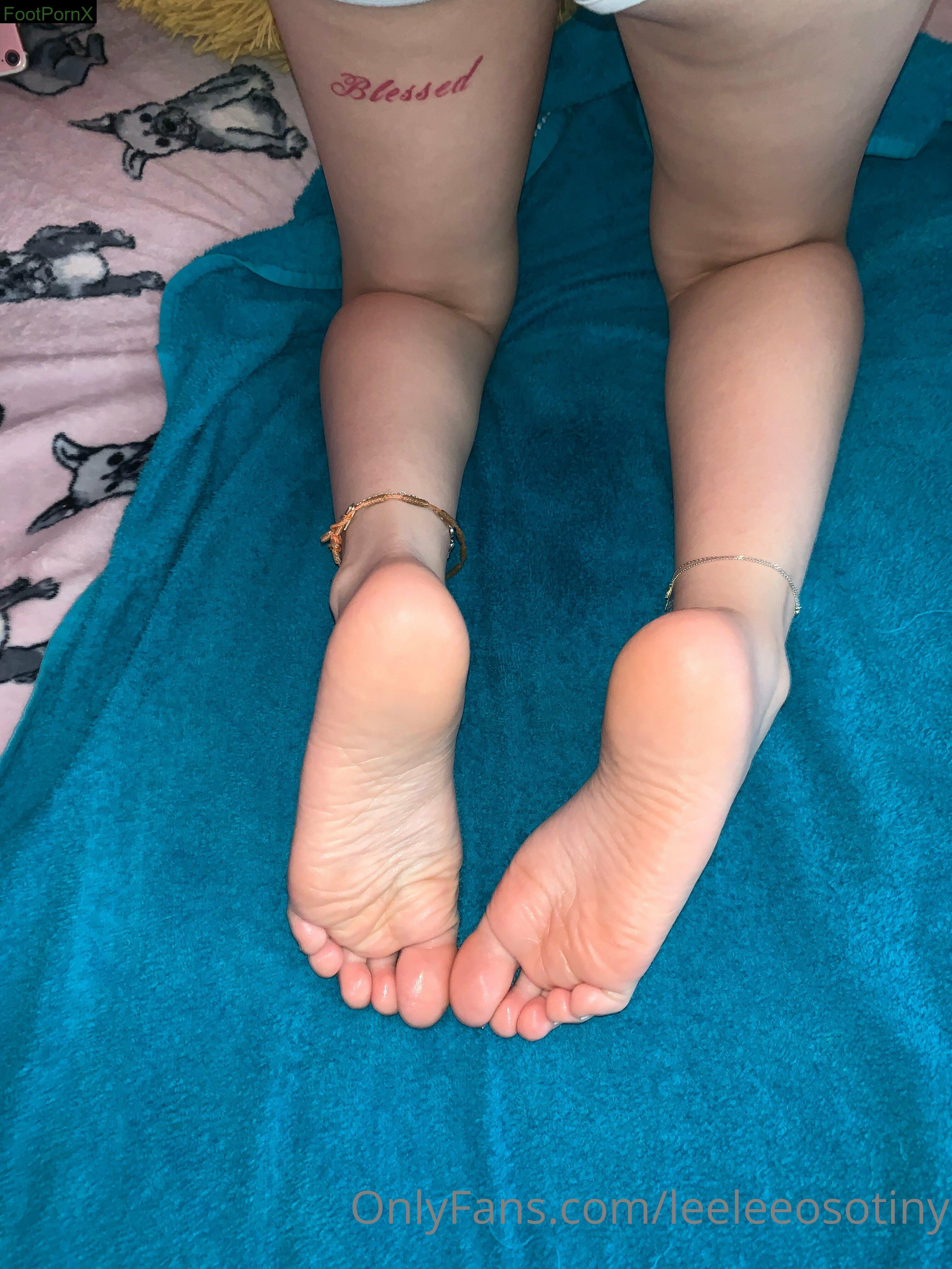 leeleeosotiny feet photo 22