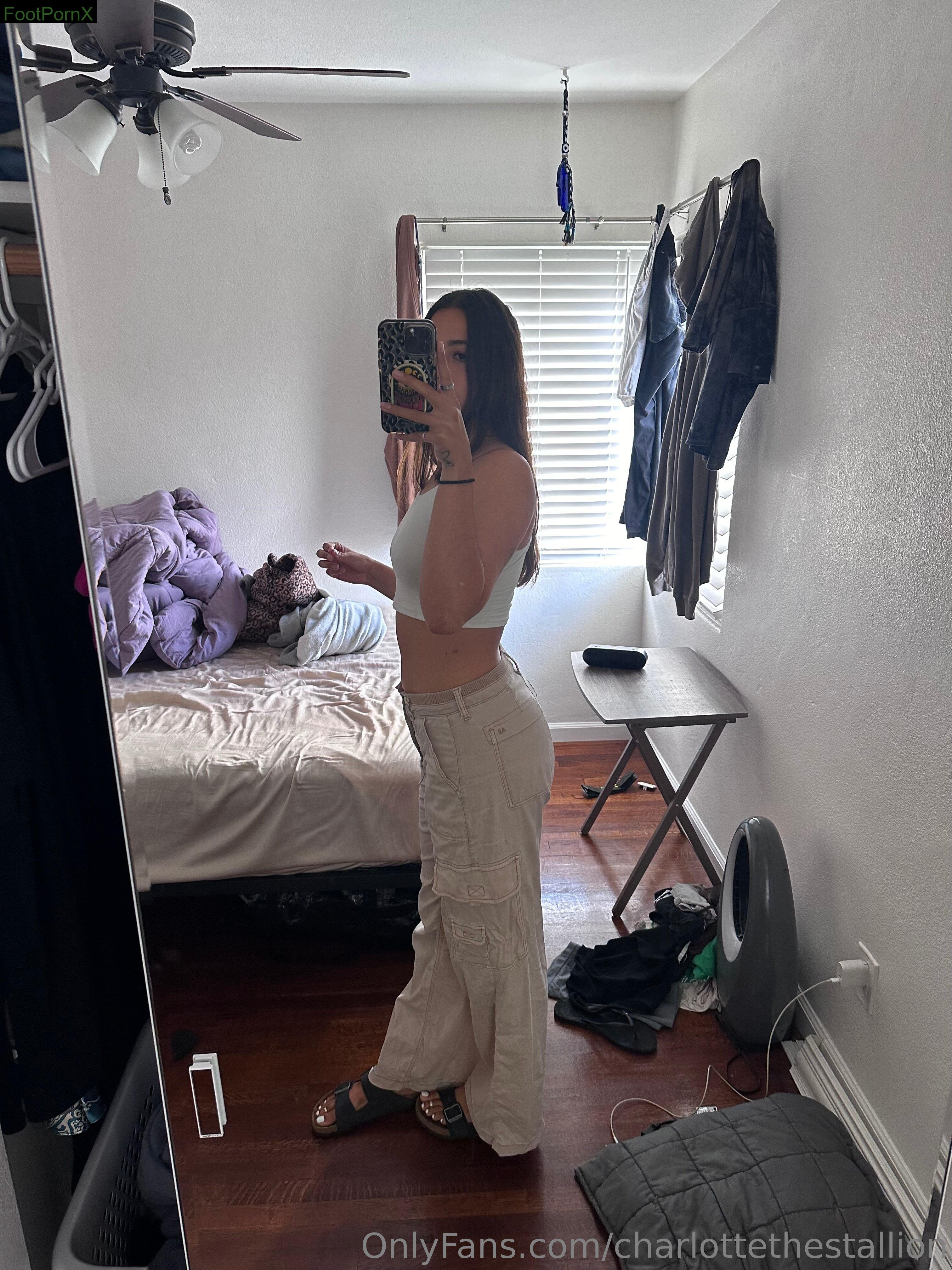 charlottethestallion feet photo 4