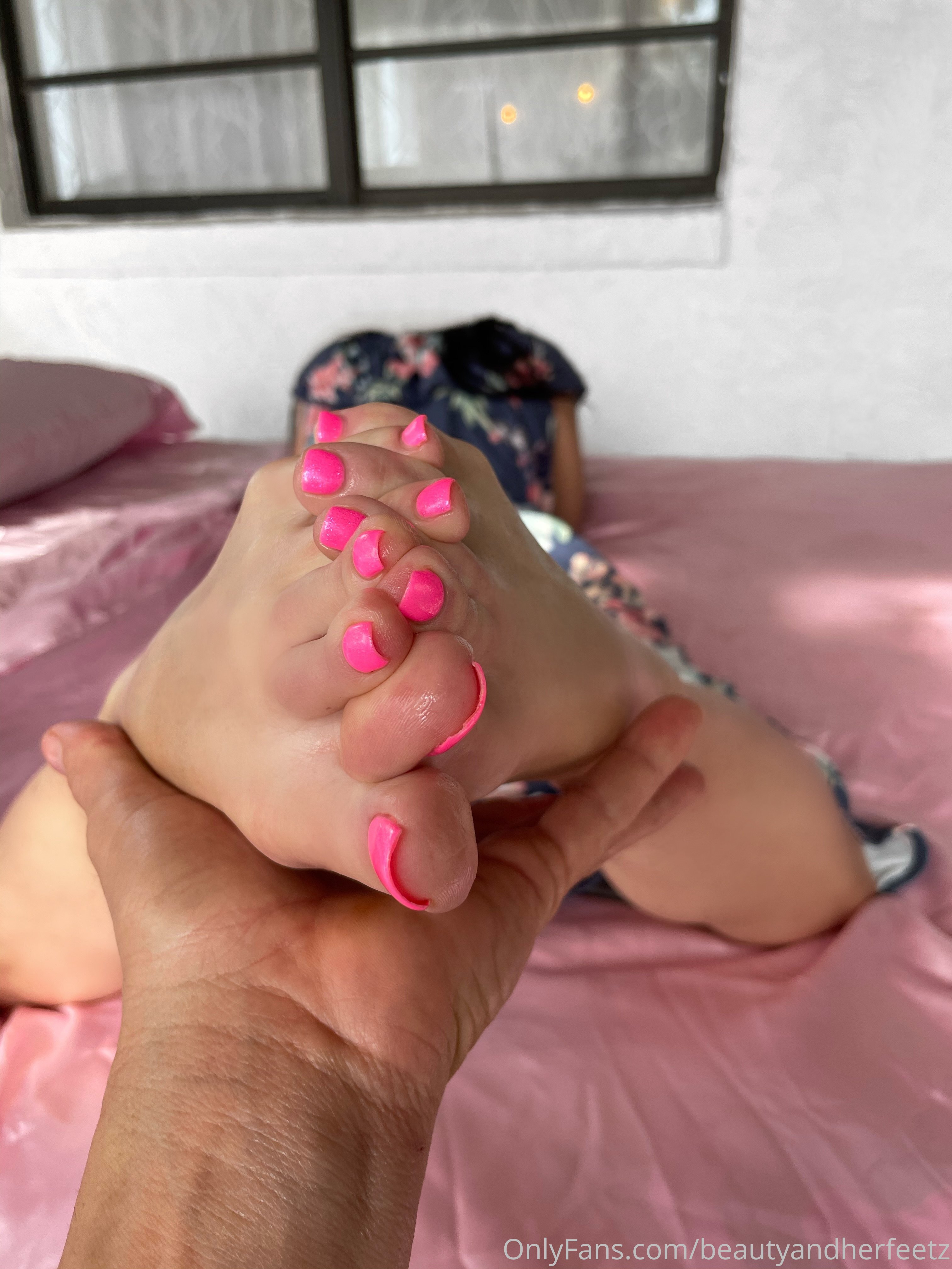 beautyandherfeetz feet photo 11