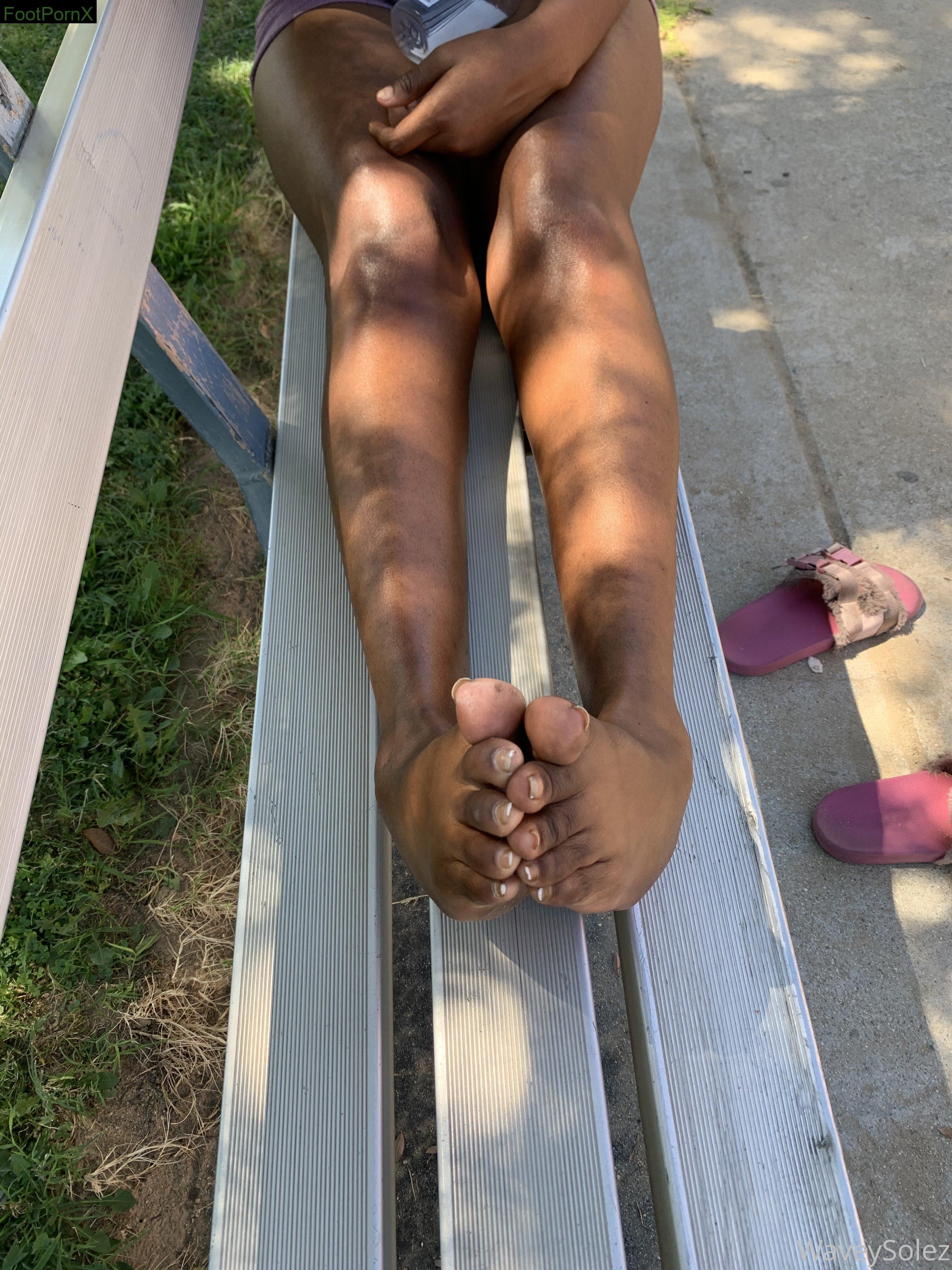 waveysolezz feet photo 12