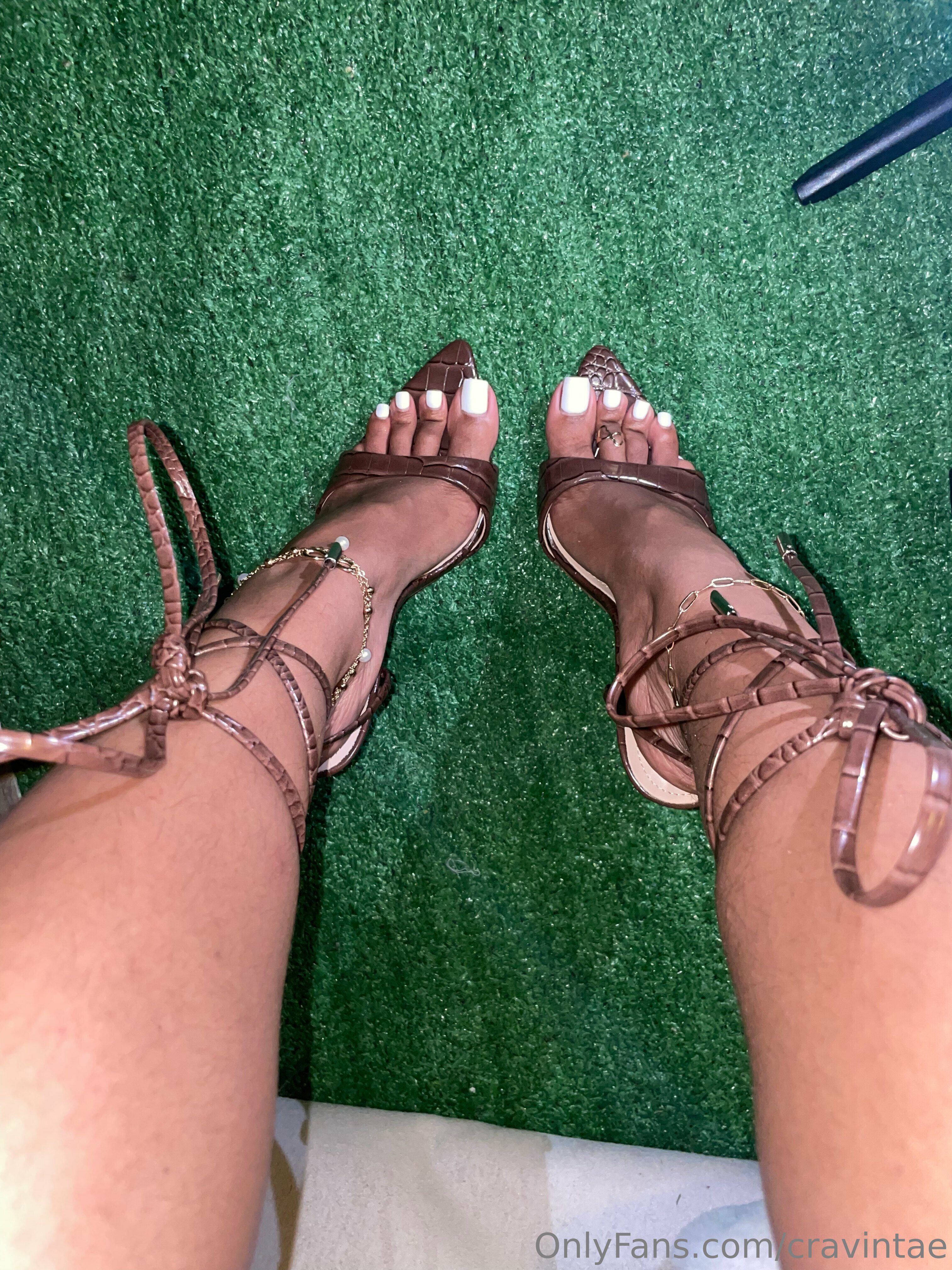 cravintae feet photo 15