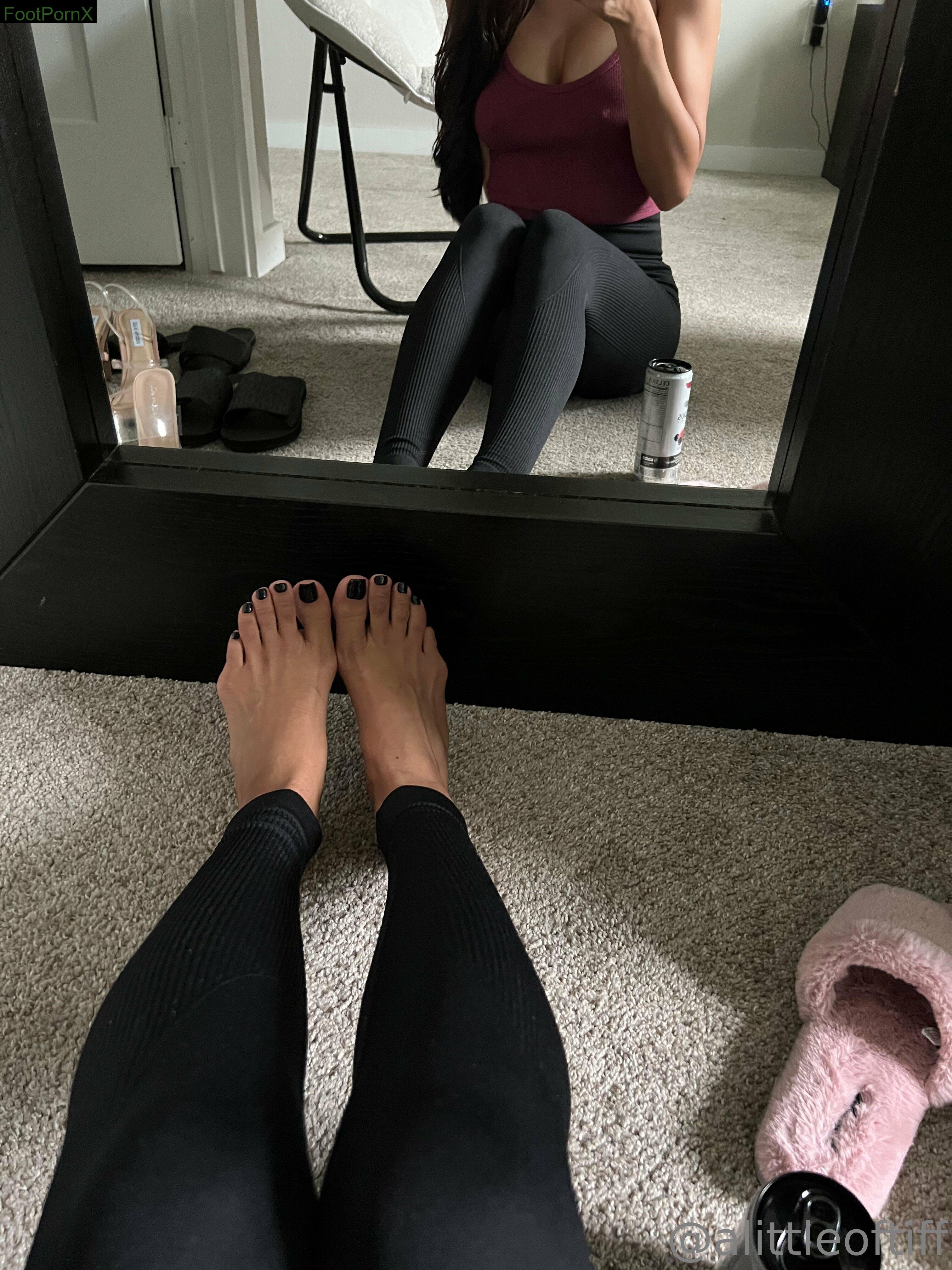 alittleoftiff feet photo 15