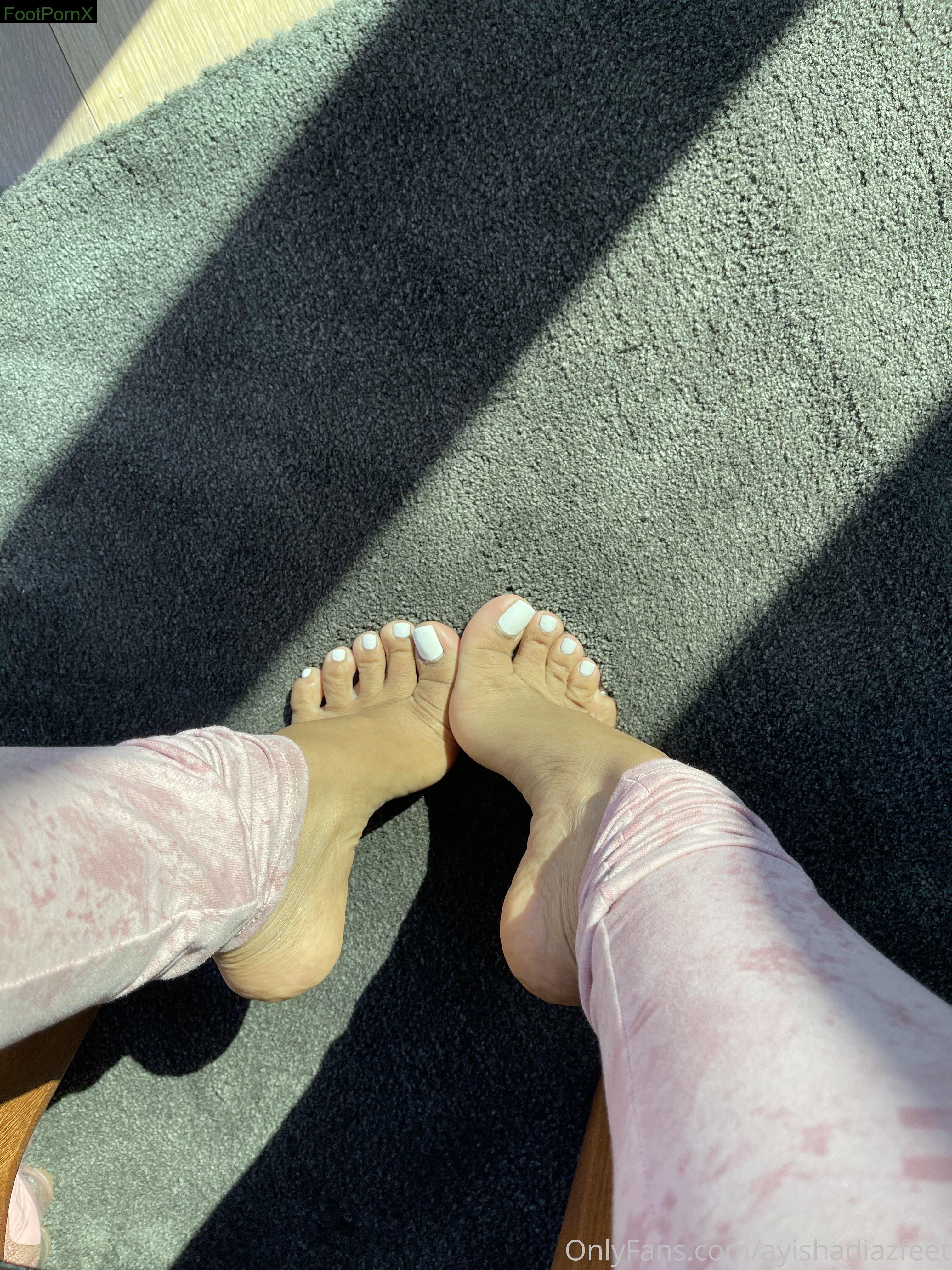 ayishadiazfeet feet photo 10