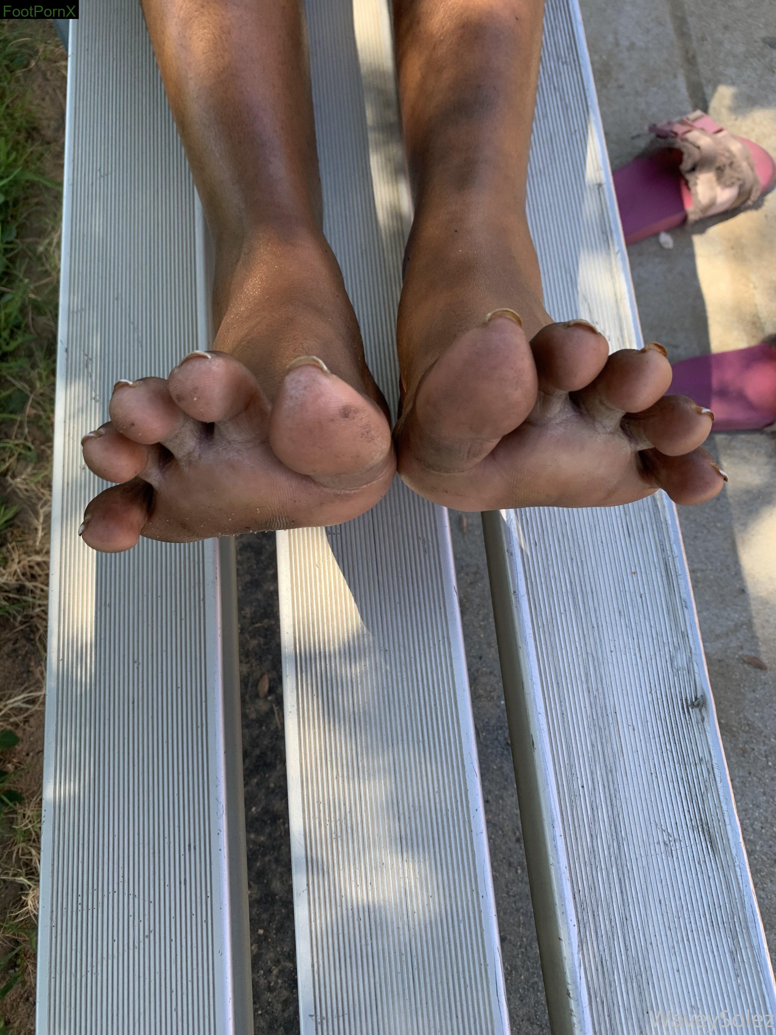 waveysolezz feet photo 13