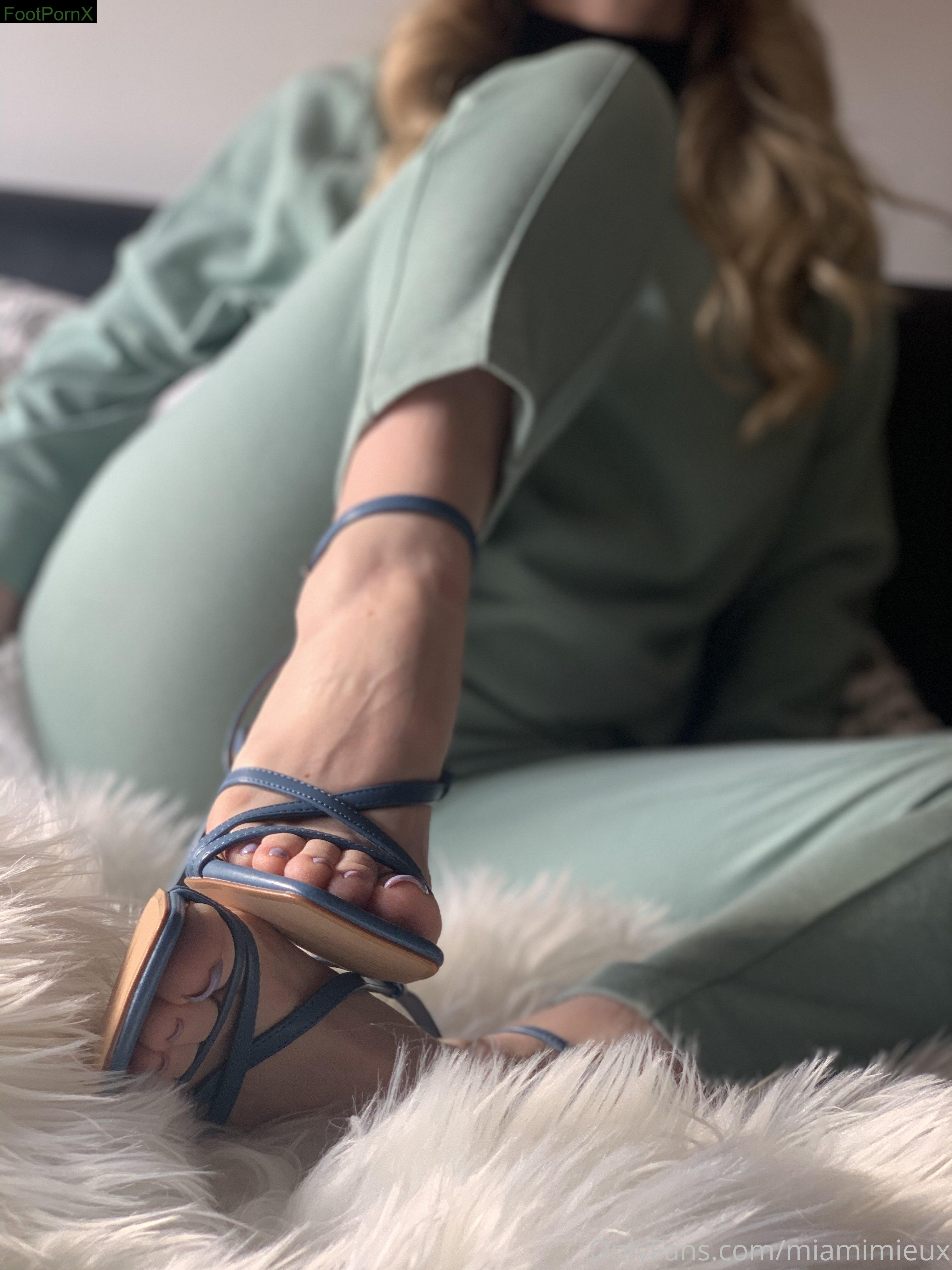 miamimieux feet photo 16
