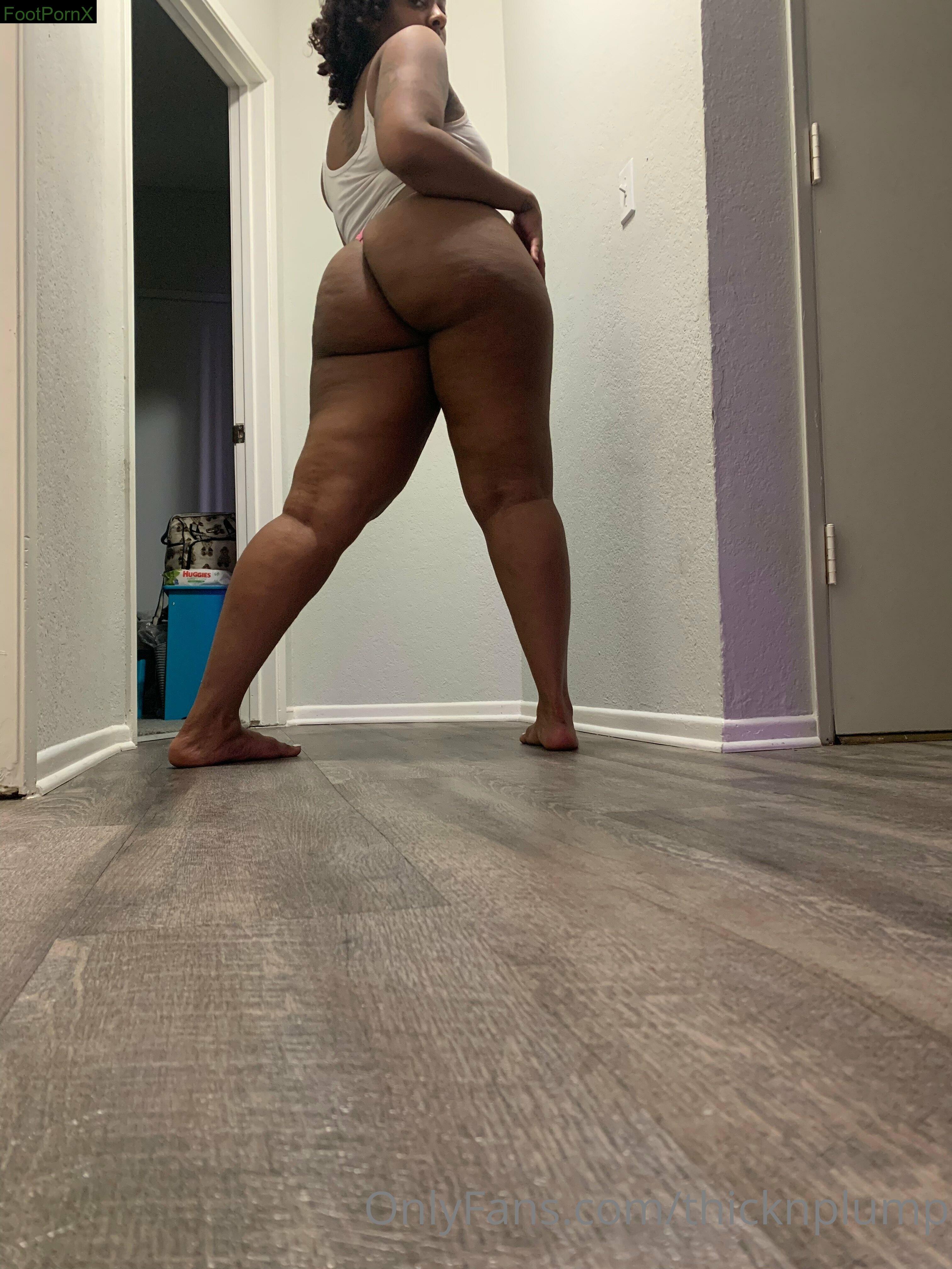 thicknplump feet photo 2