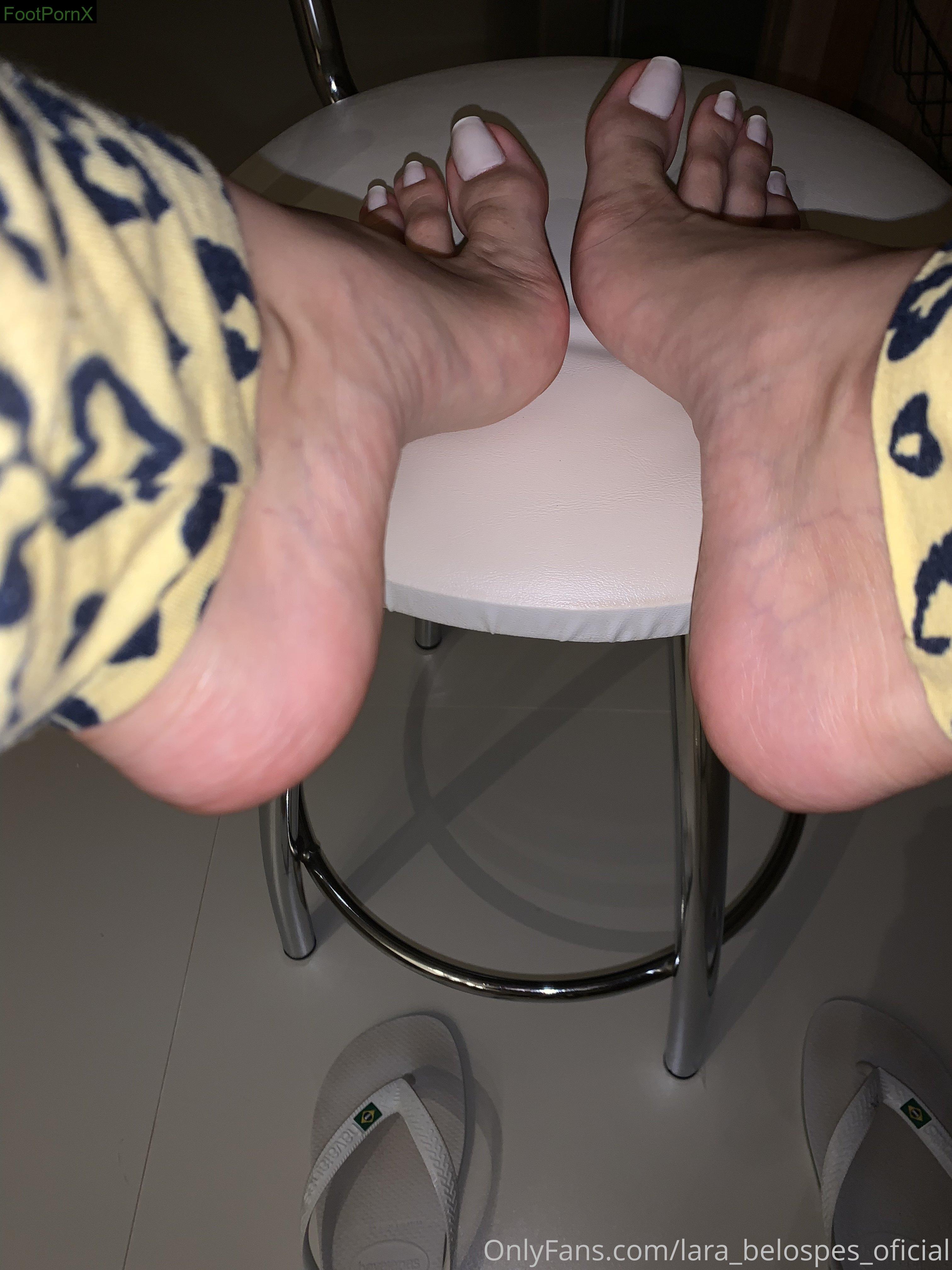 lara_belospes_oficial feet photo 13