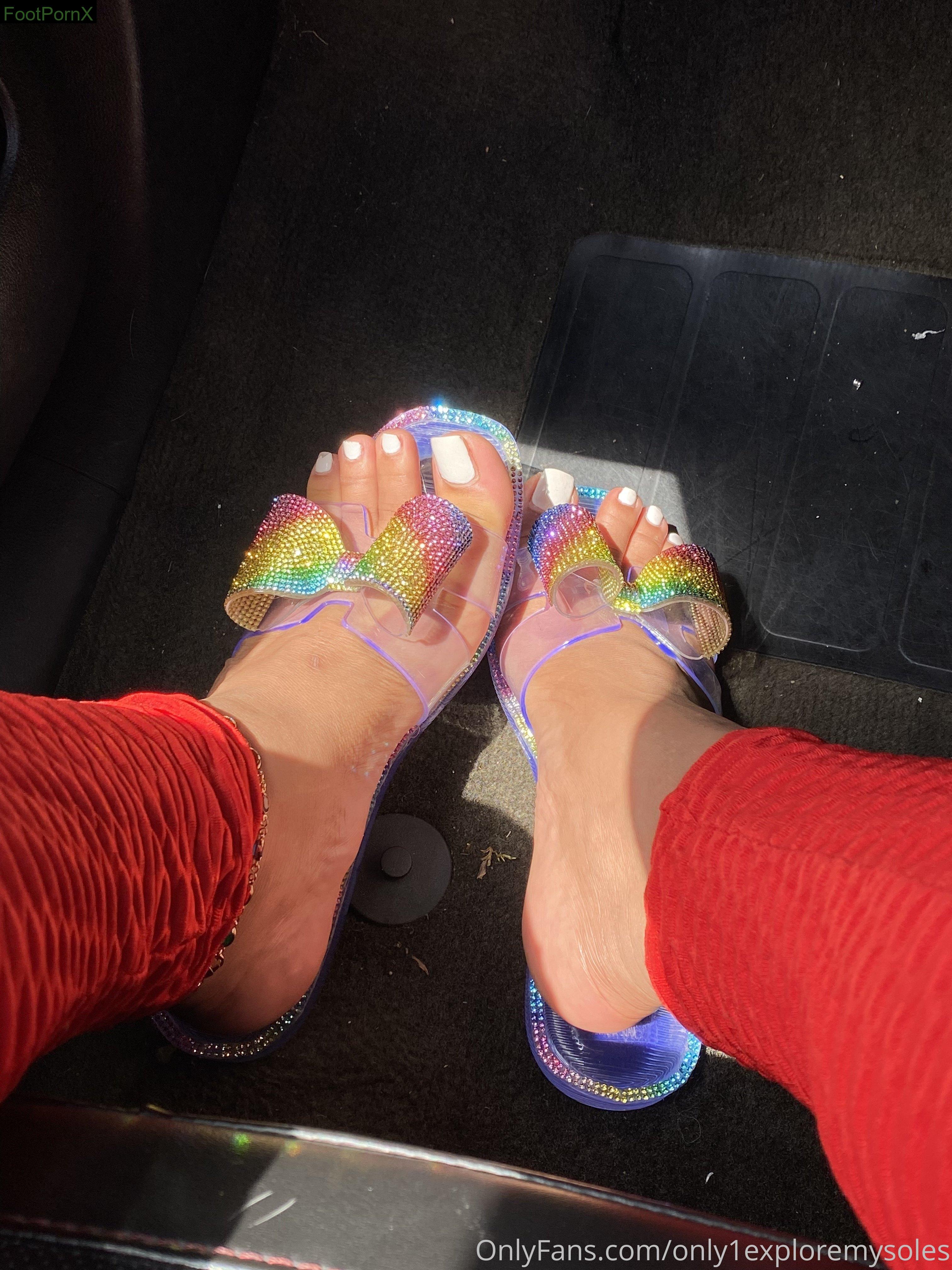 only1exploremysoles feet photo 12