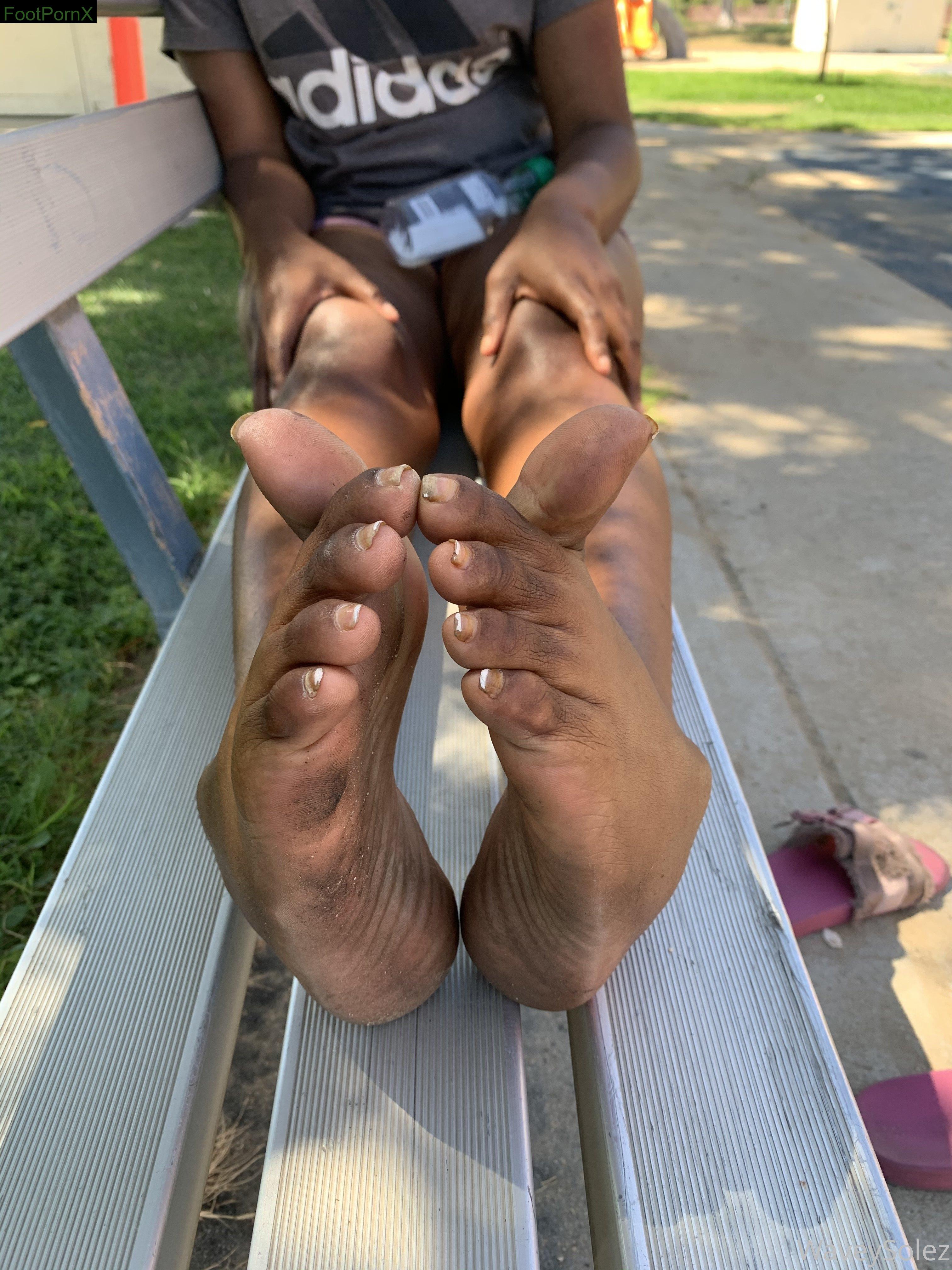 waveysolezz feet photo 15