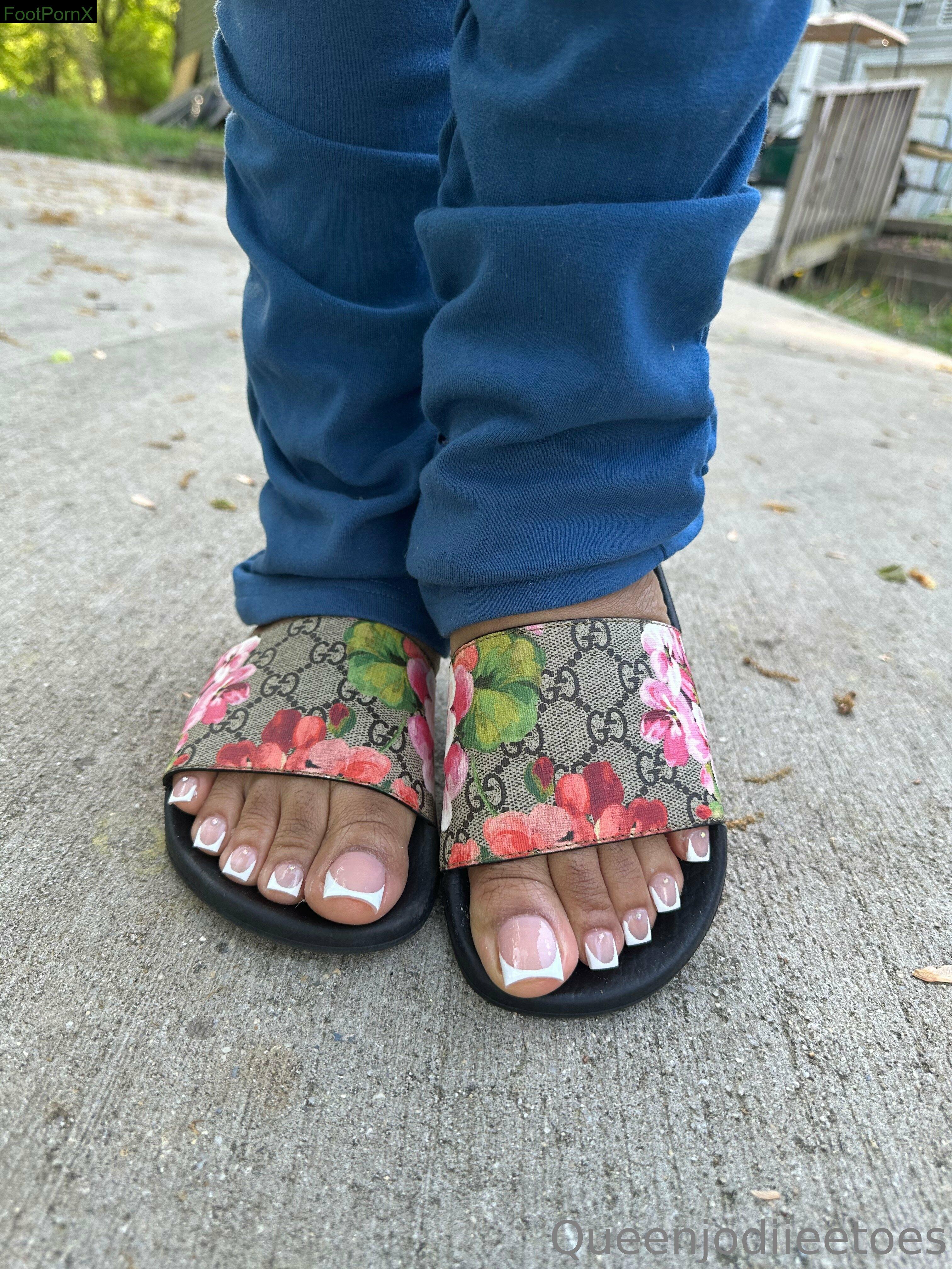 prettyfeetonly1800 feet photo 24