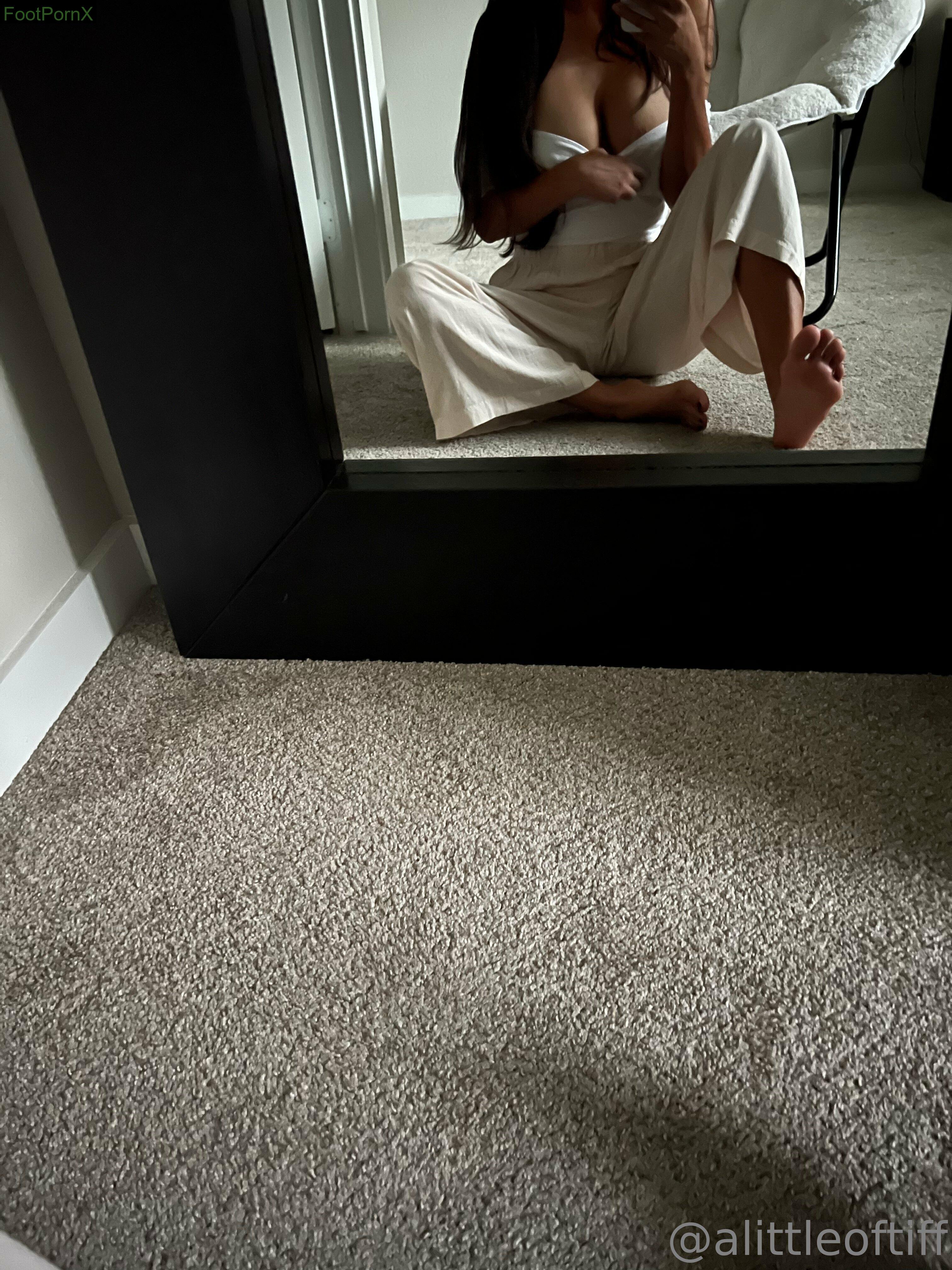 alittleoftiff feet photo 8