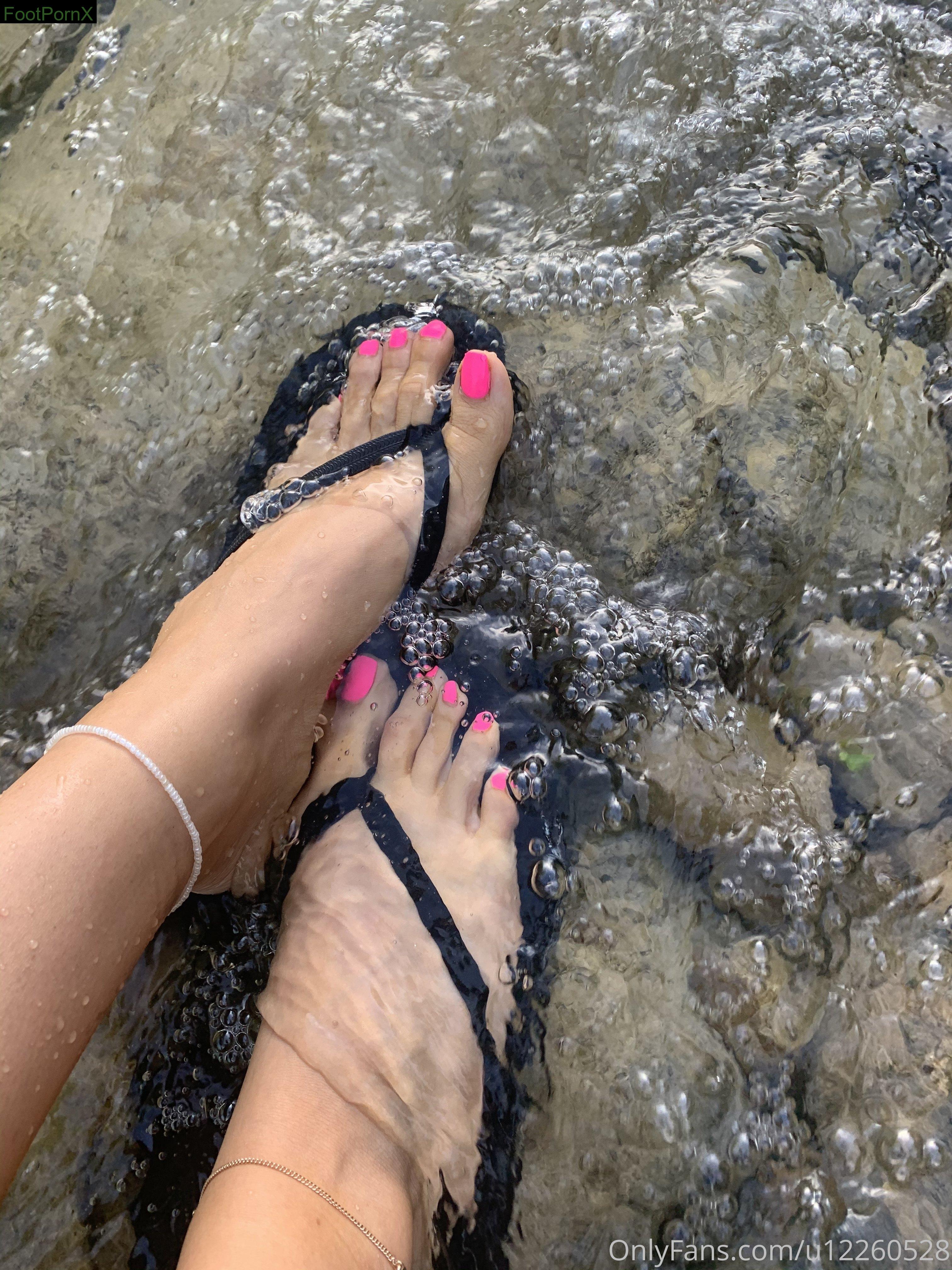 amberskyetoesies feet photo 14