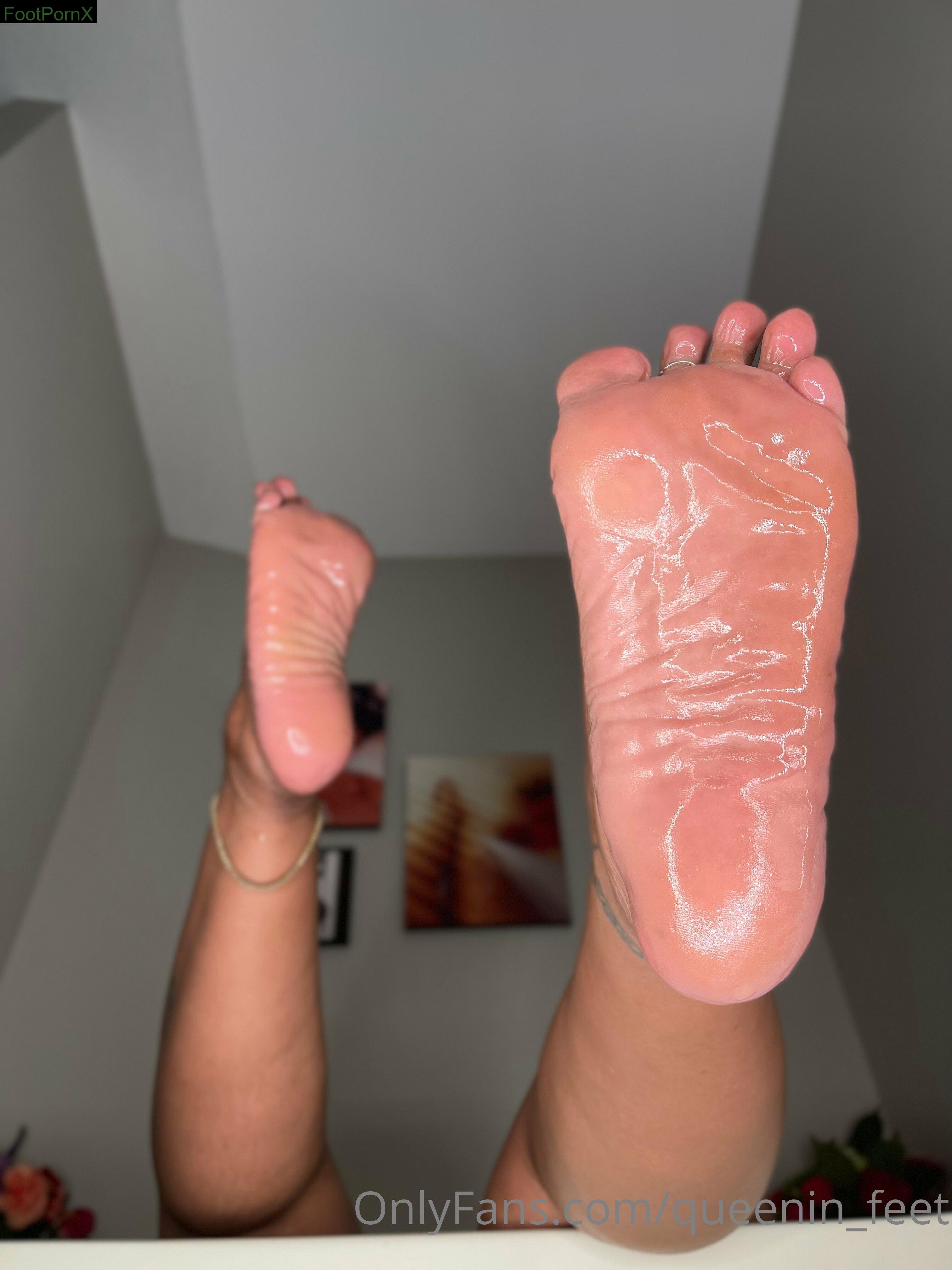 queenin_feet feet photo 9