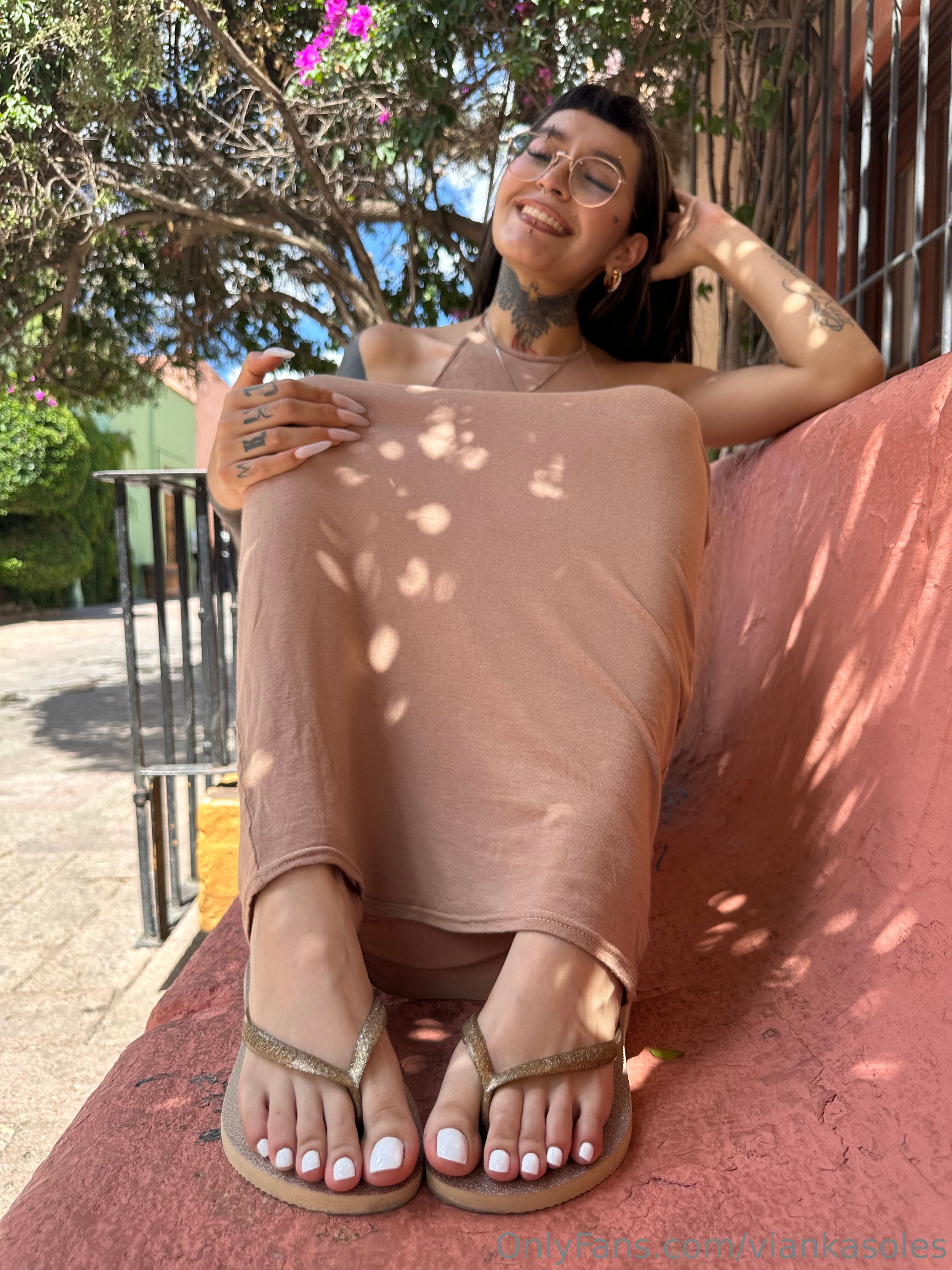 viankasoles feet photo 10