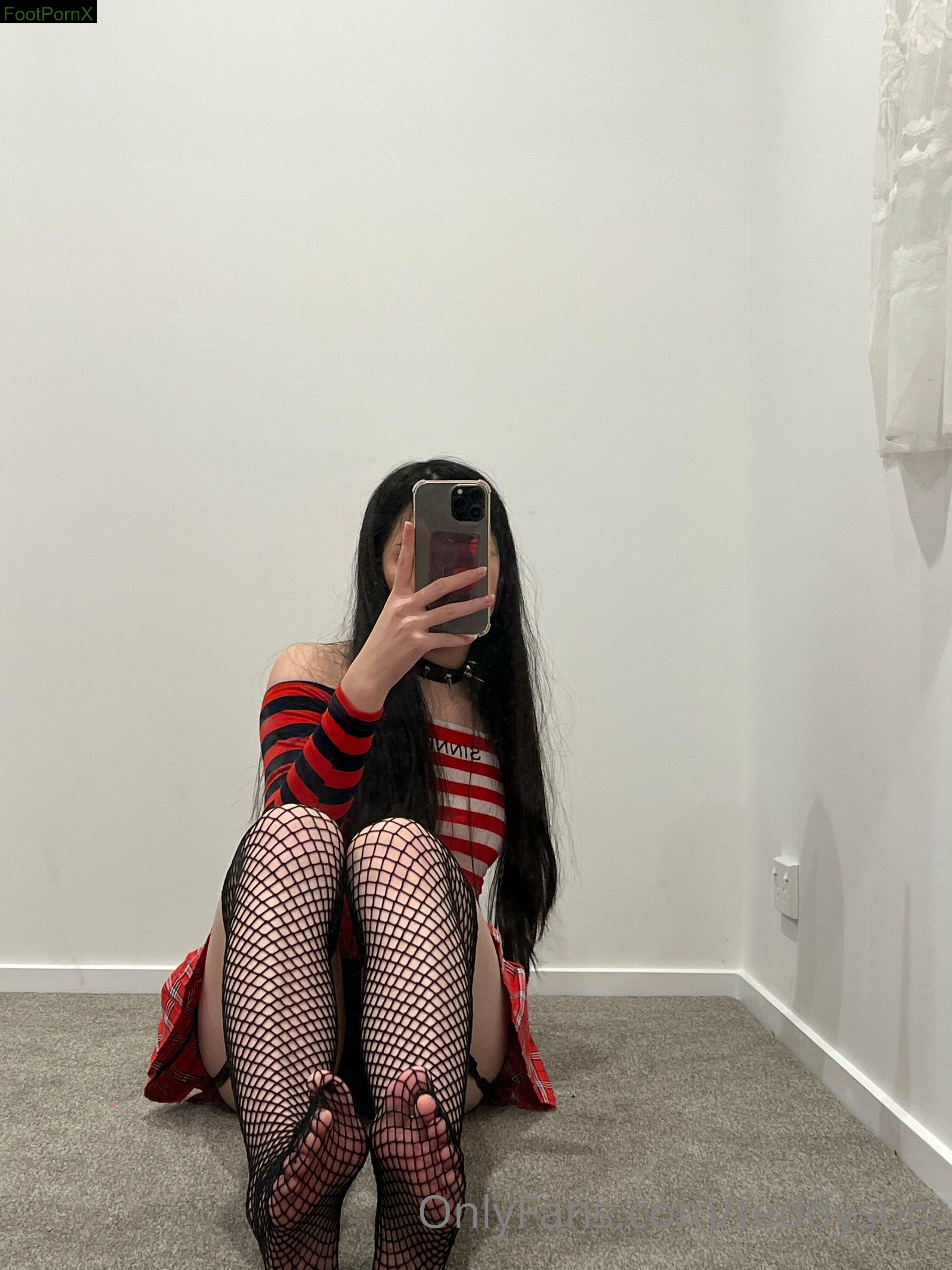 teddysucc feet photo 17
