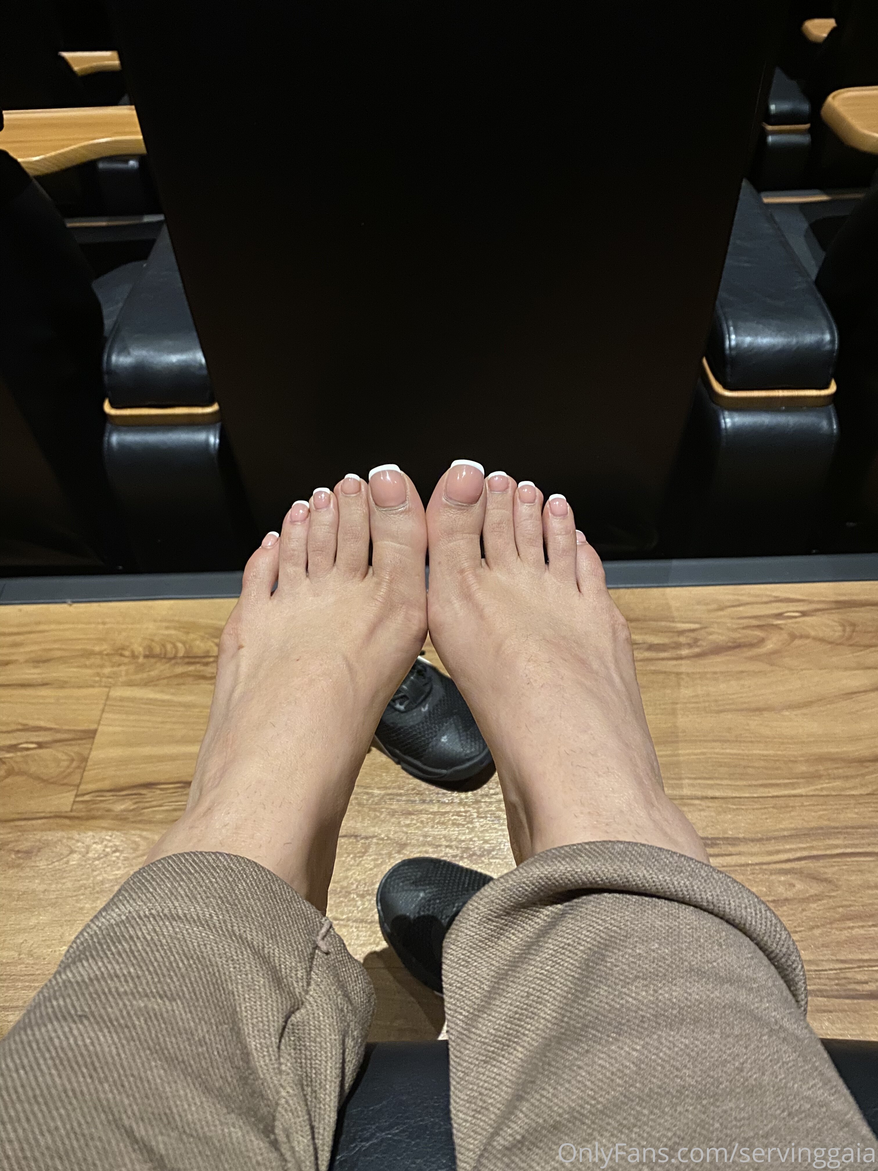 servinggaia feet photo 24