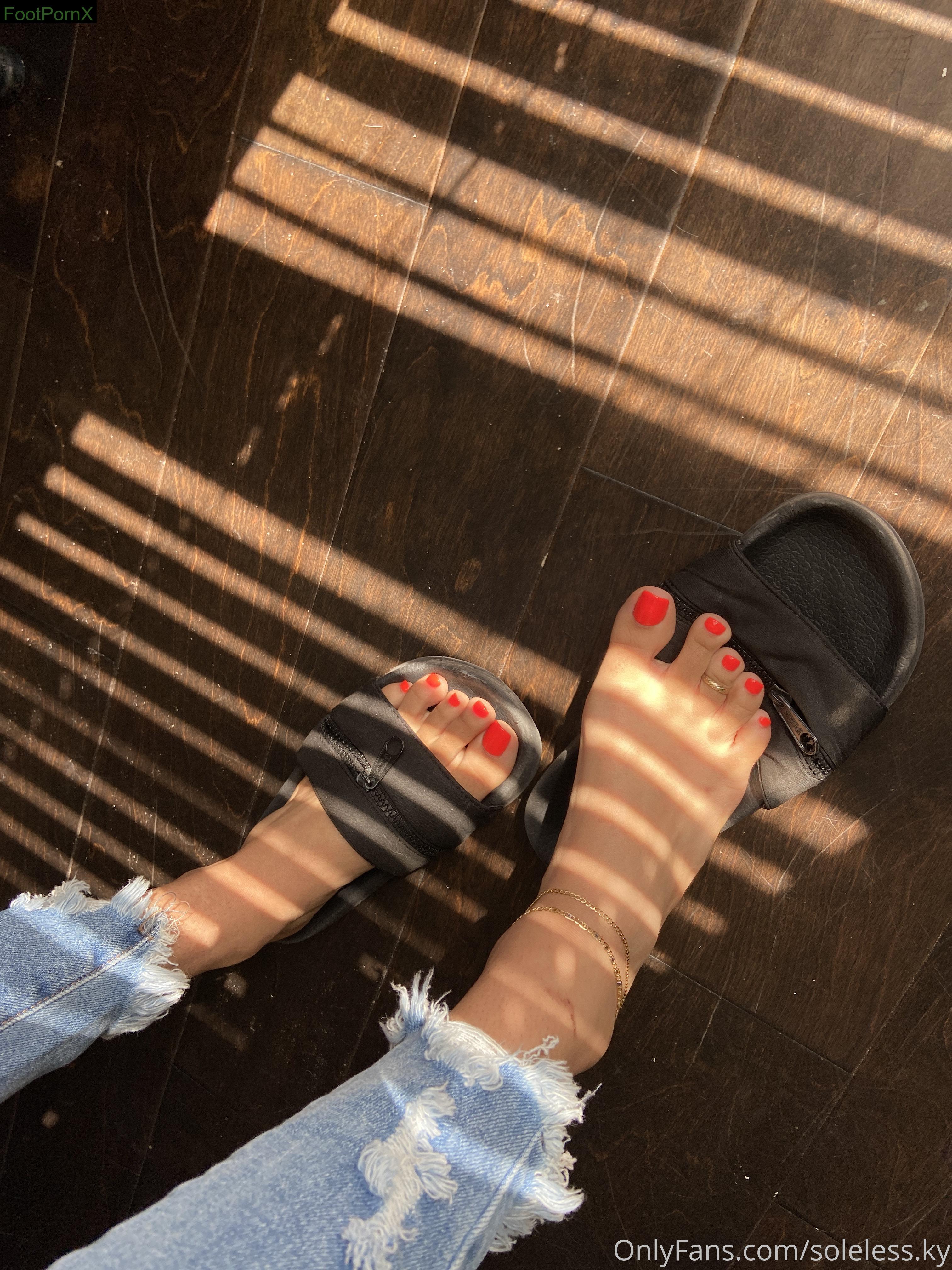 soleless.ky feet photo 24