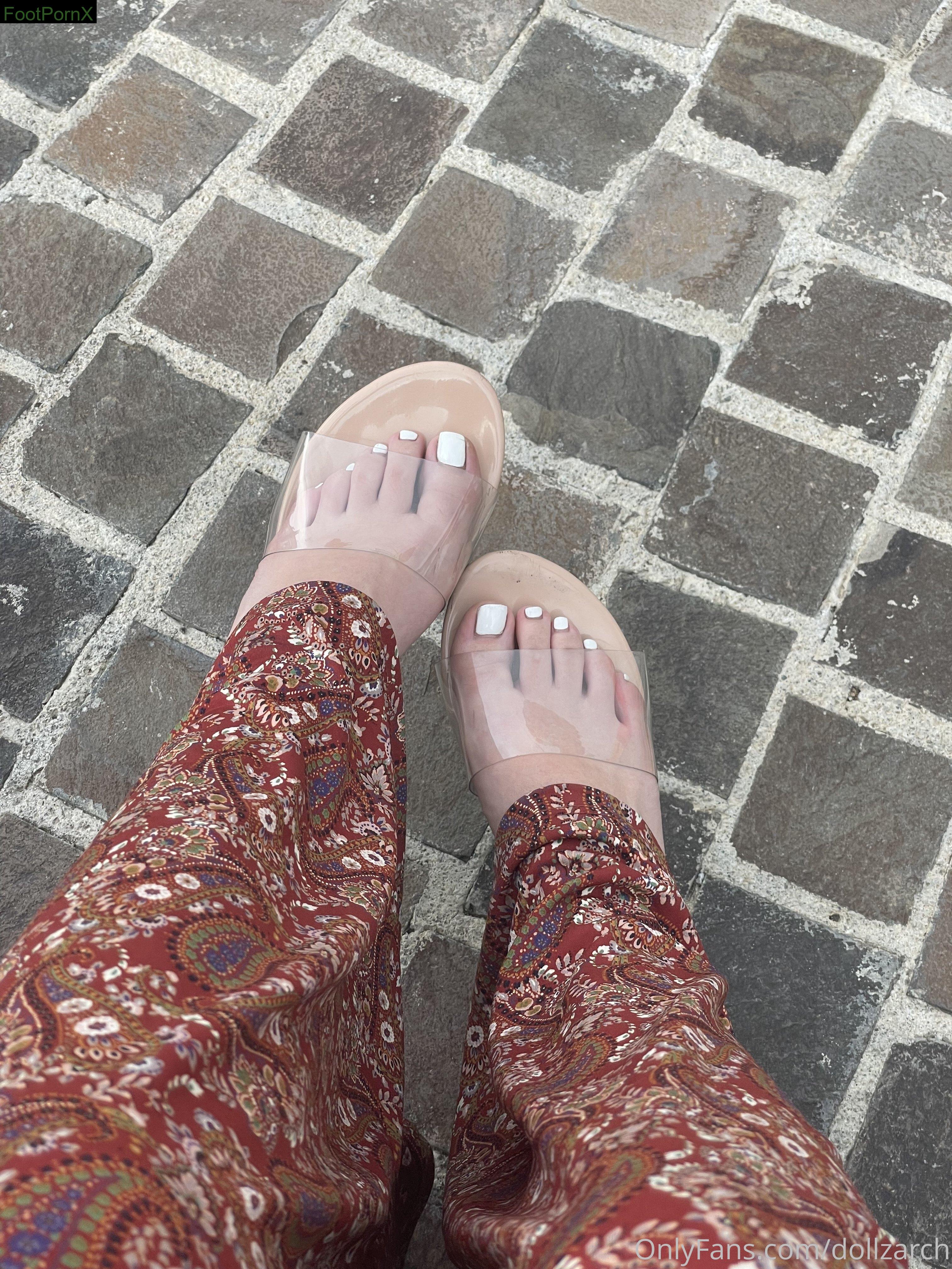 dollsarch feet photo 6