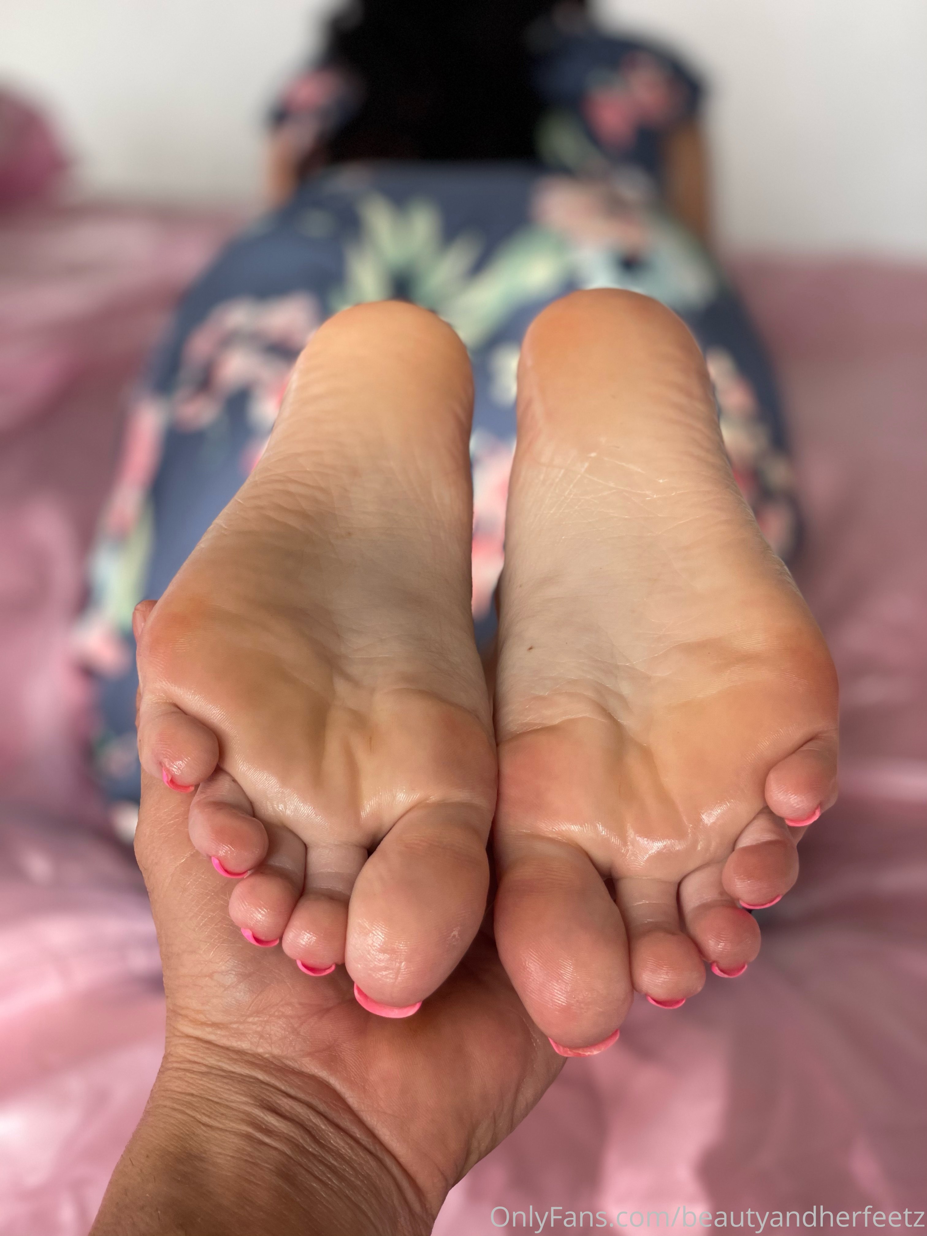 beautyandherfeetz feet photo 12