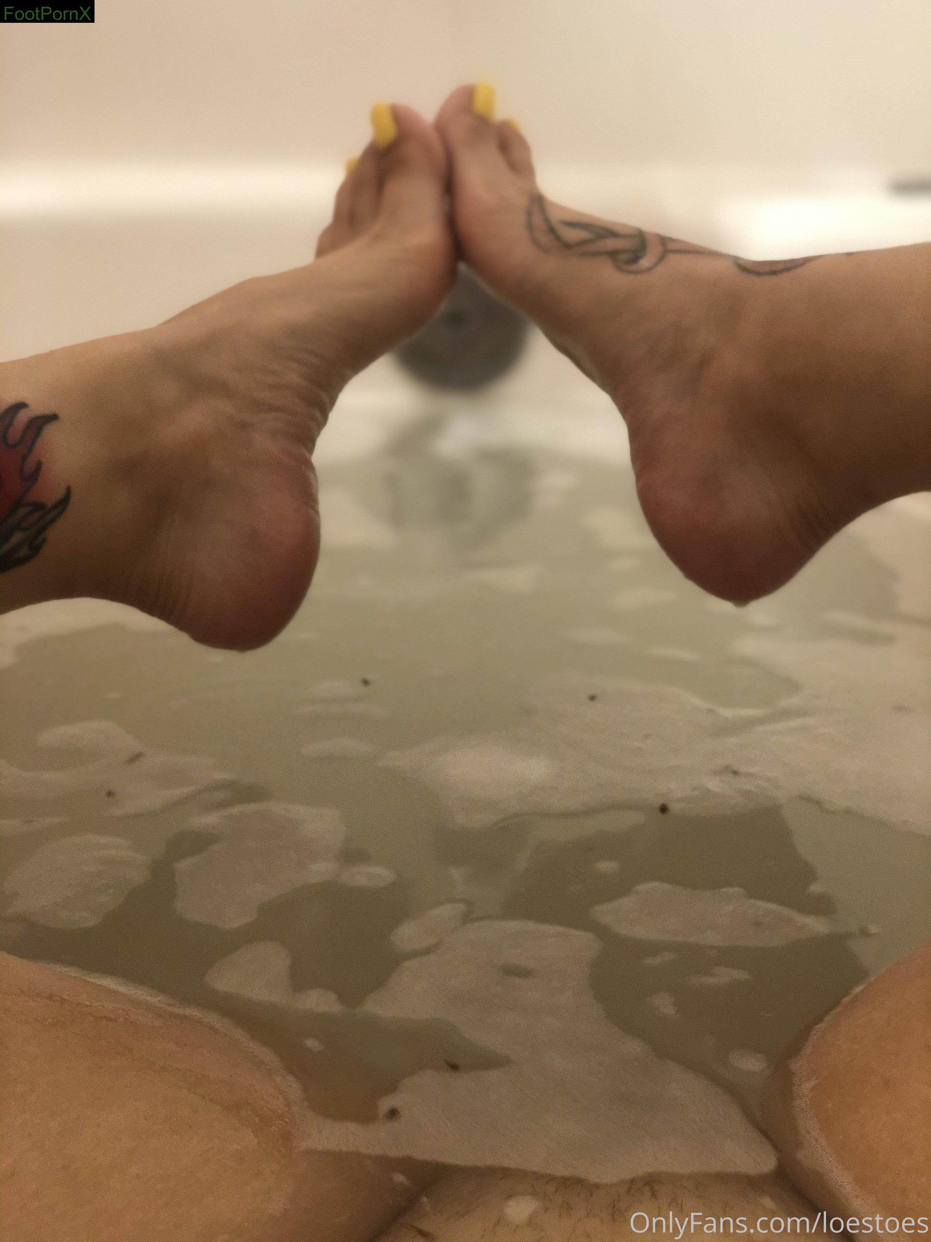 loestoes feet photo 23