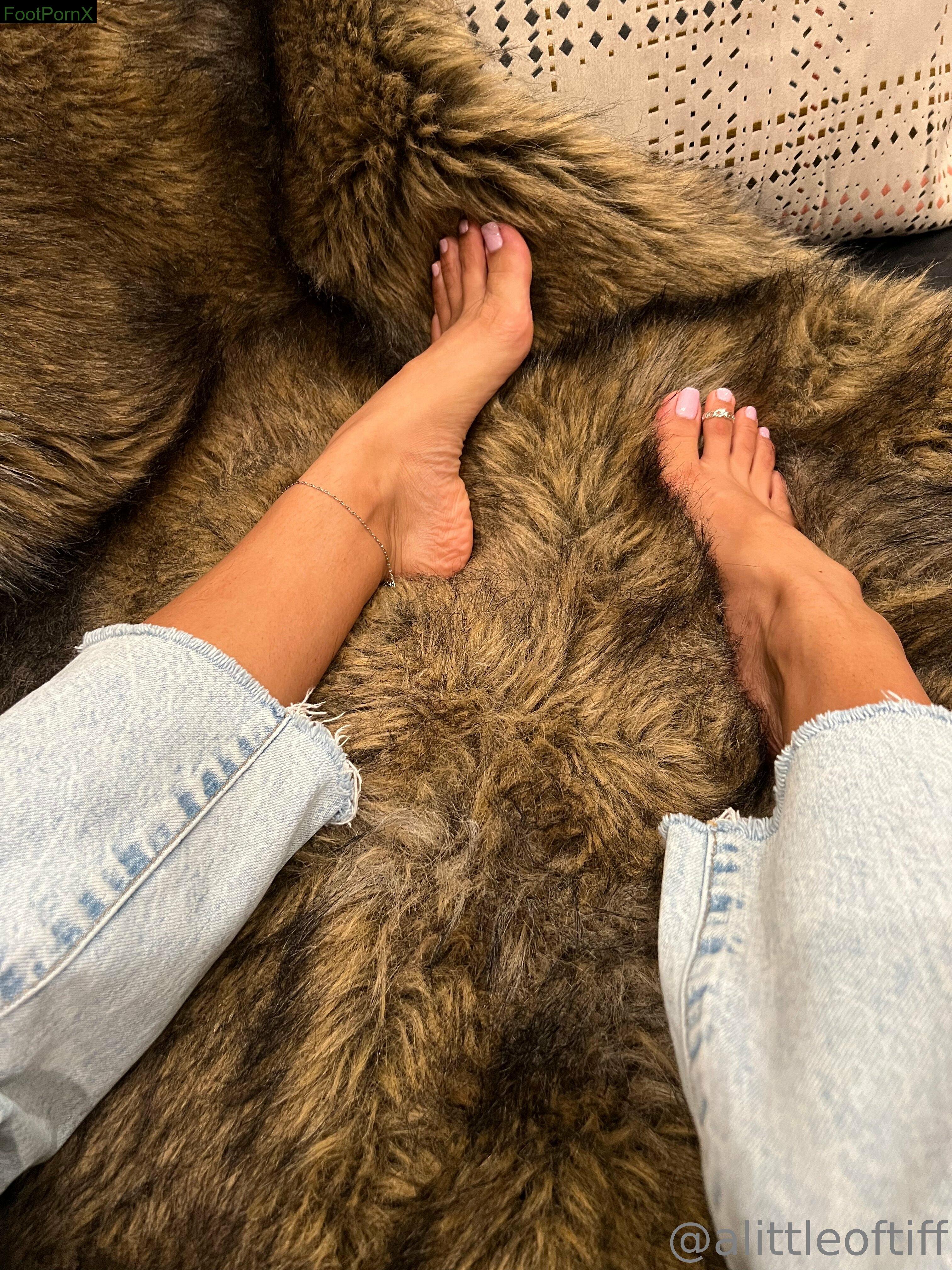 alittleoftiff feet photo 1