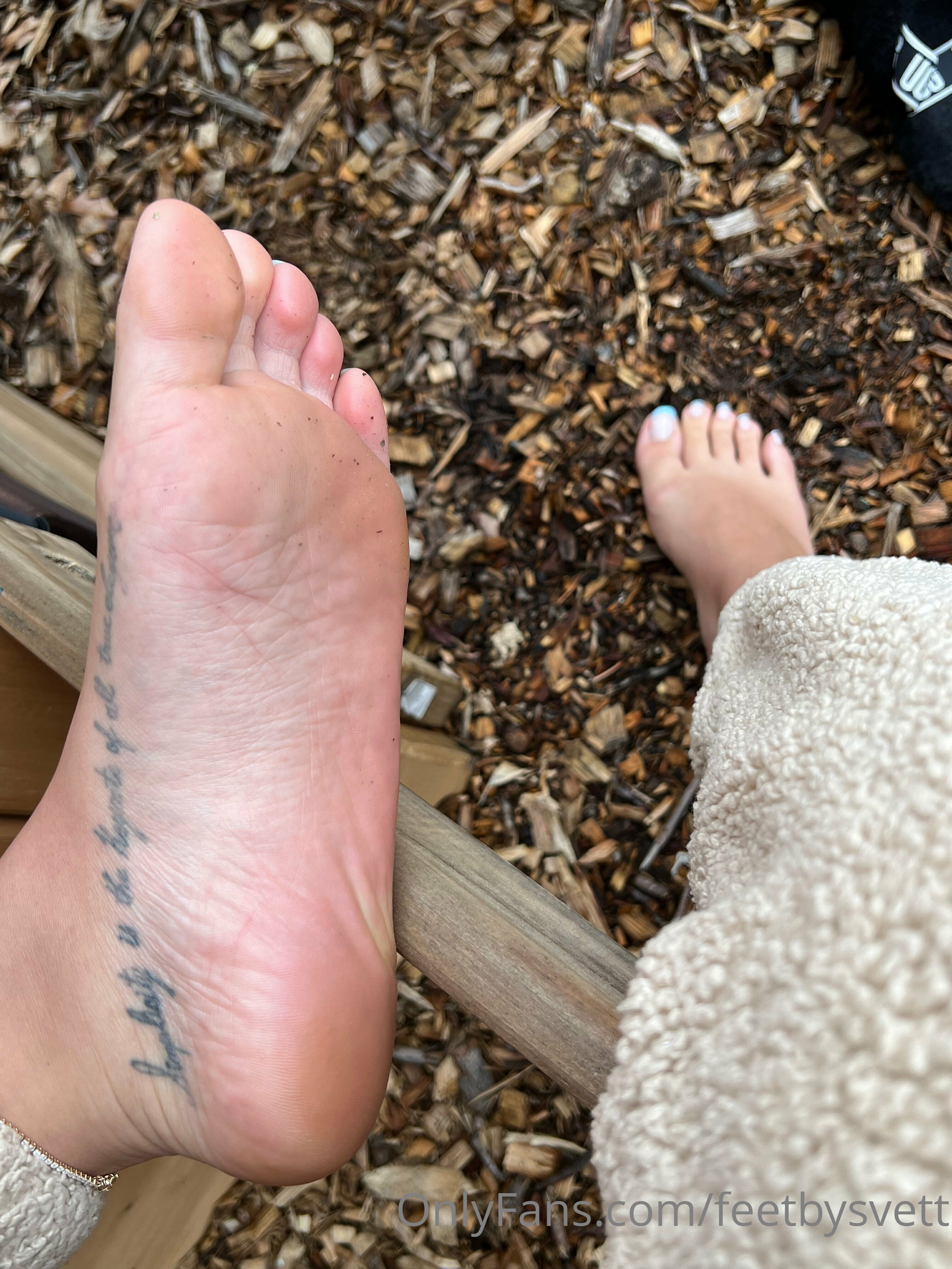feetbysvett feet photo 17