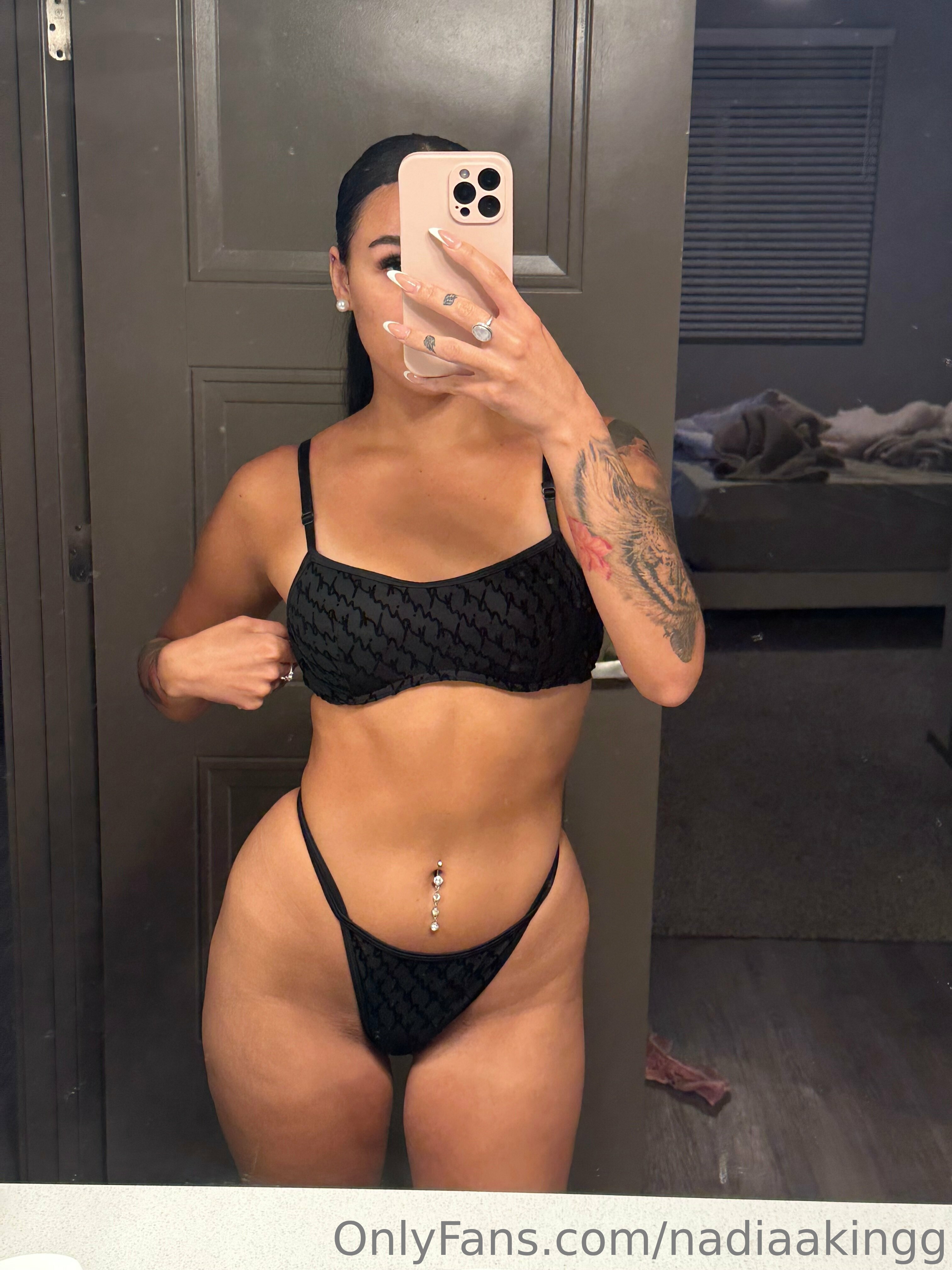 nadiaakingg feet photo 23