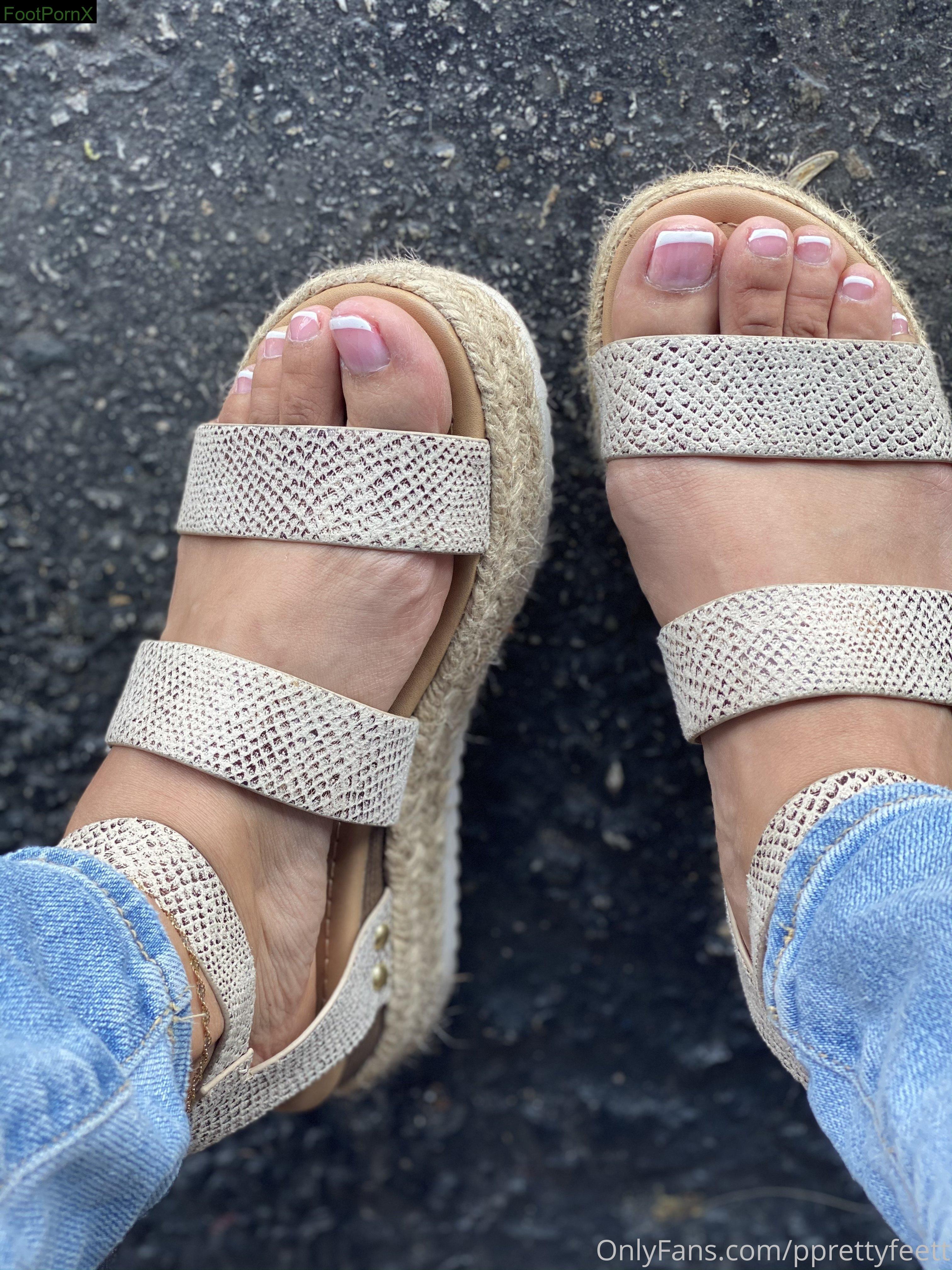 pprettyfeett feet photo 12
