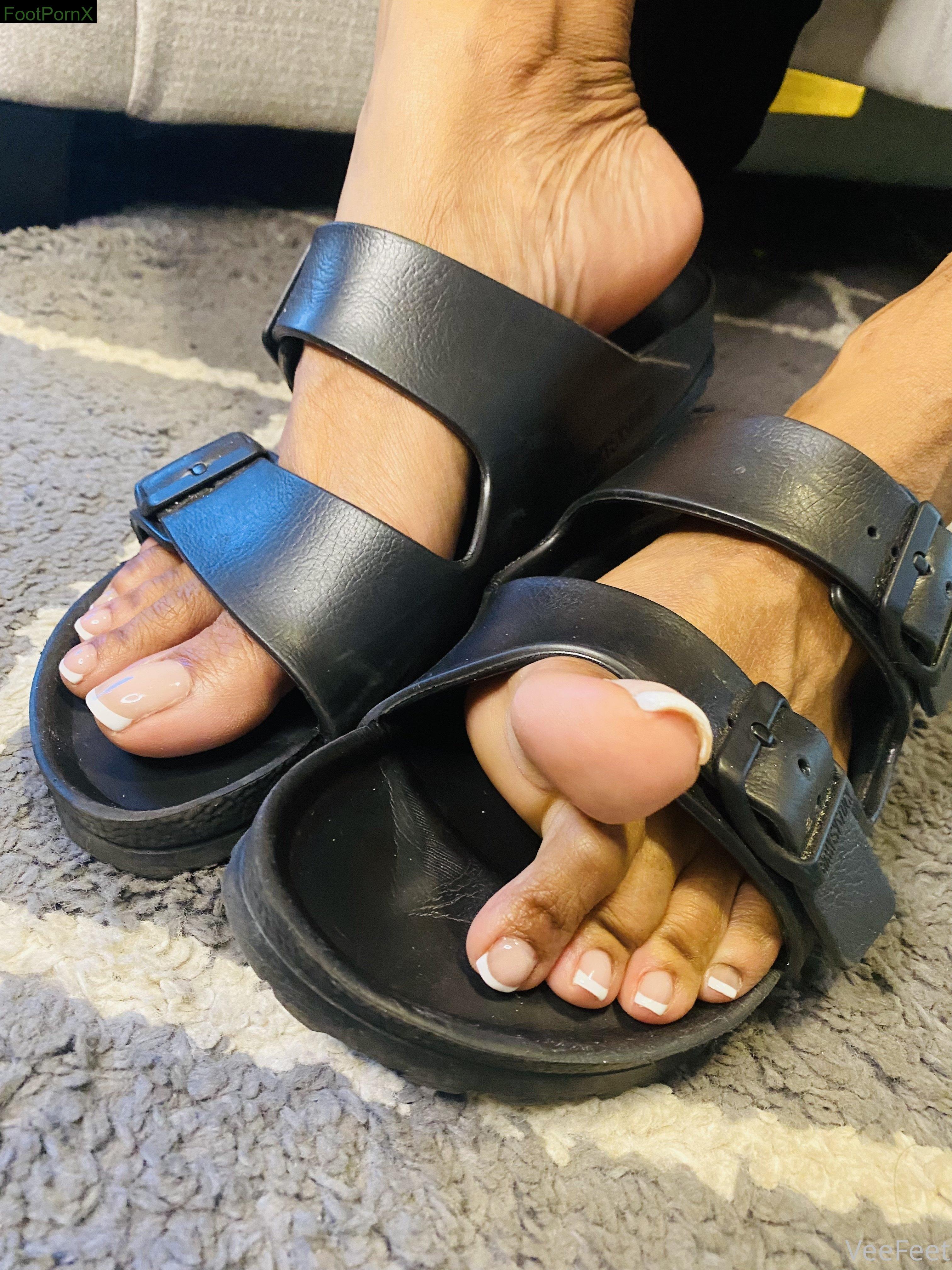 vee_feet feet photo 21