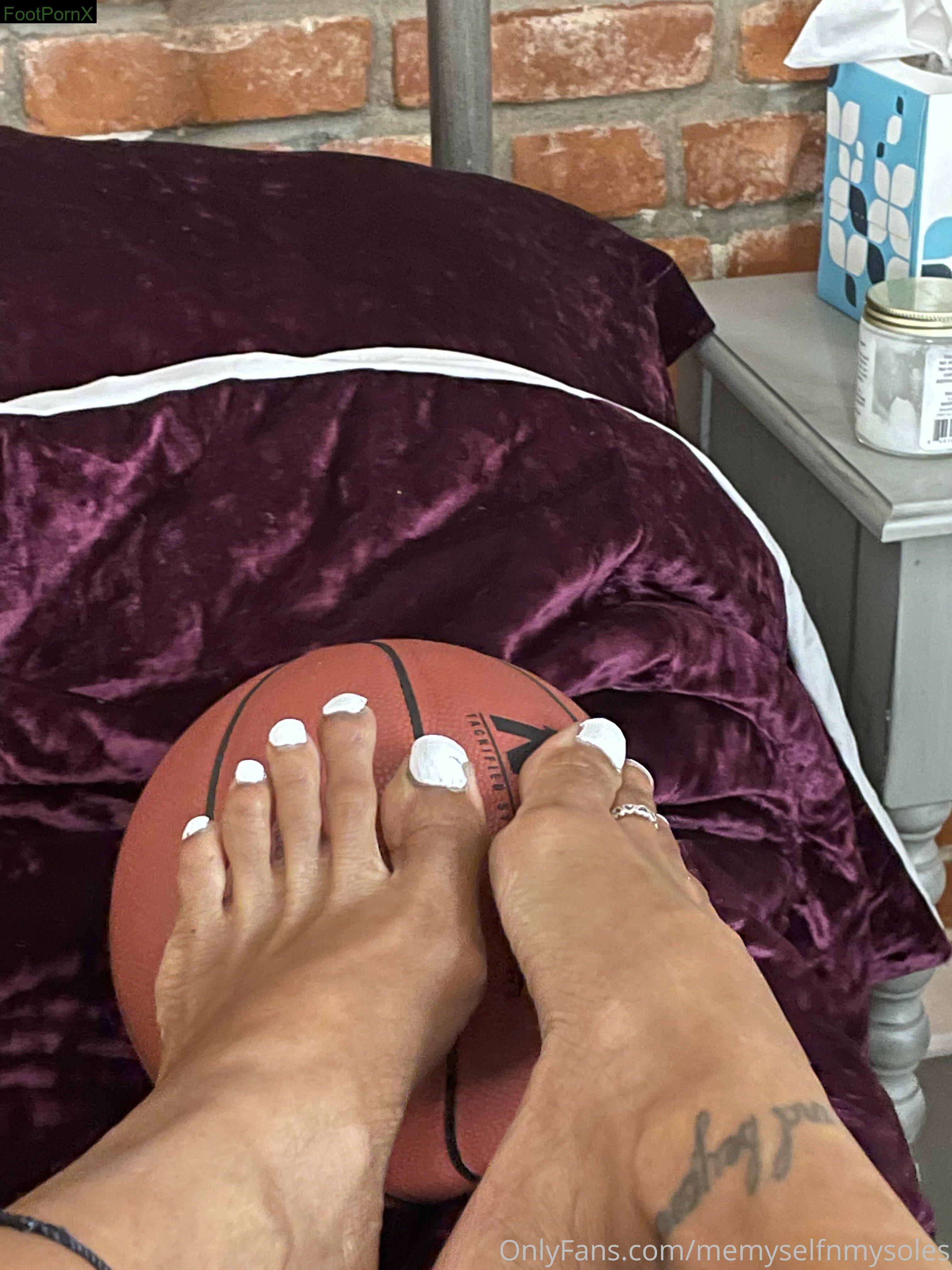 memyselfnmysoles feet photo 10