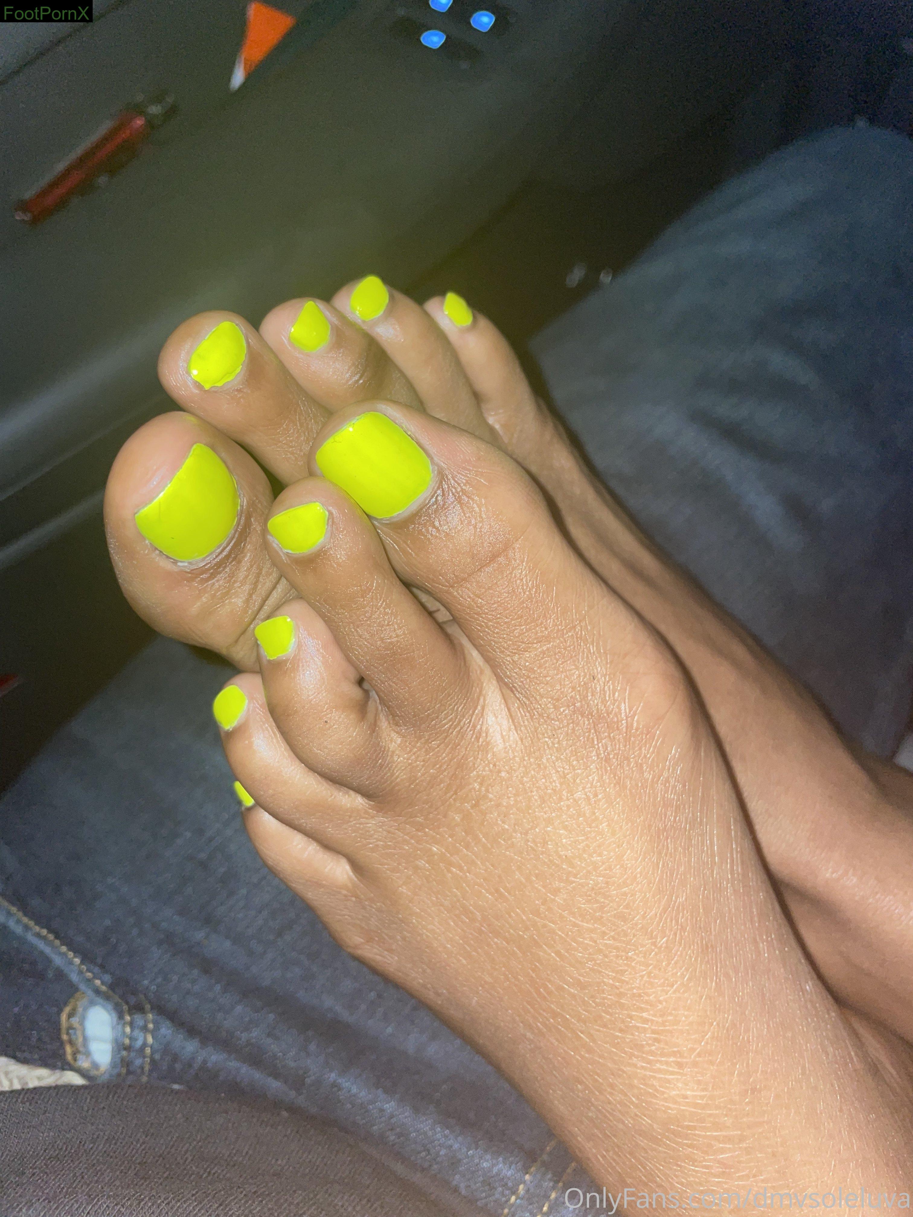 dmvsoleluva feet photo 10