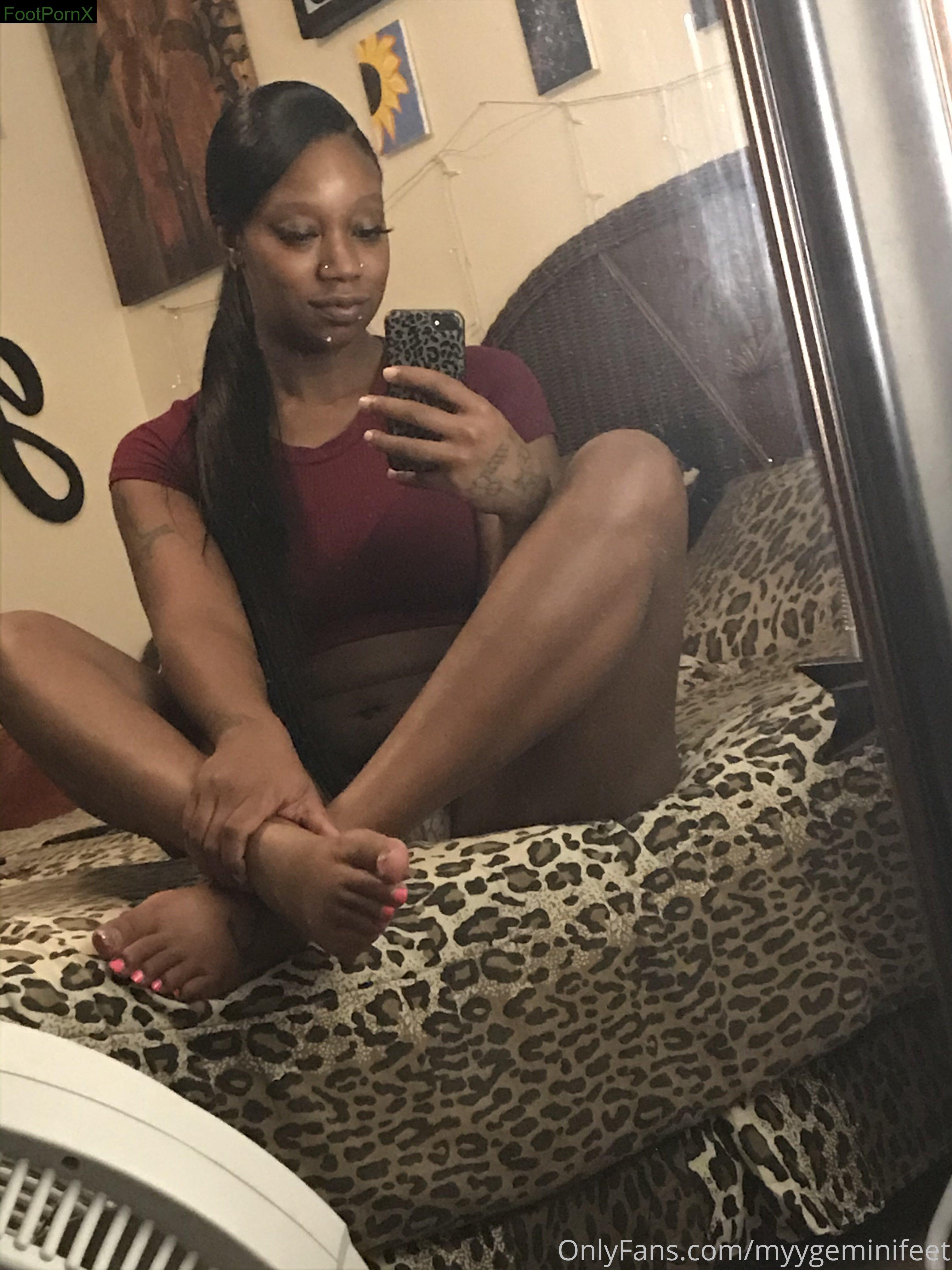 myygeminifeet feet photo 4