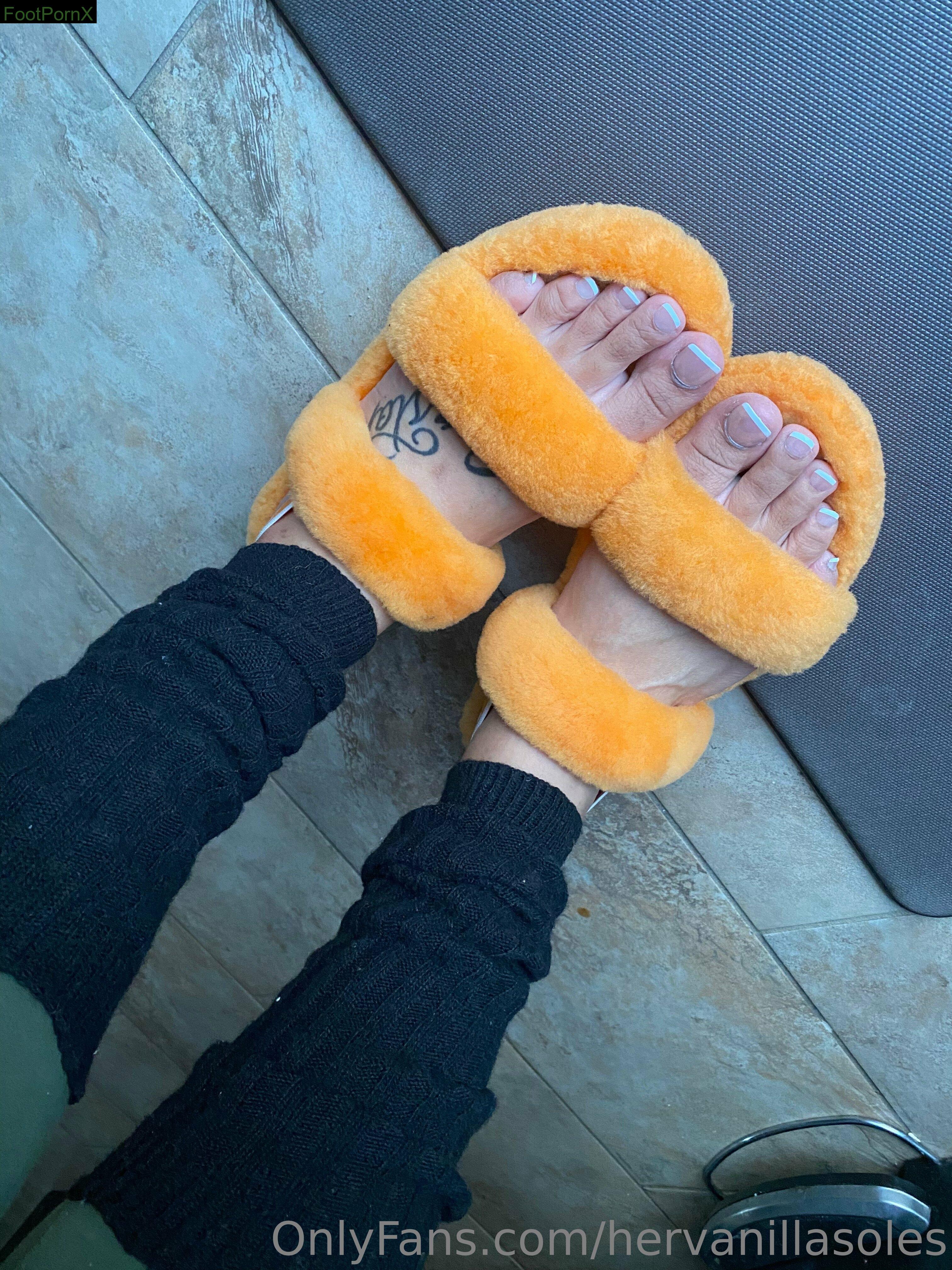 hervanillasoles feet photo 4