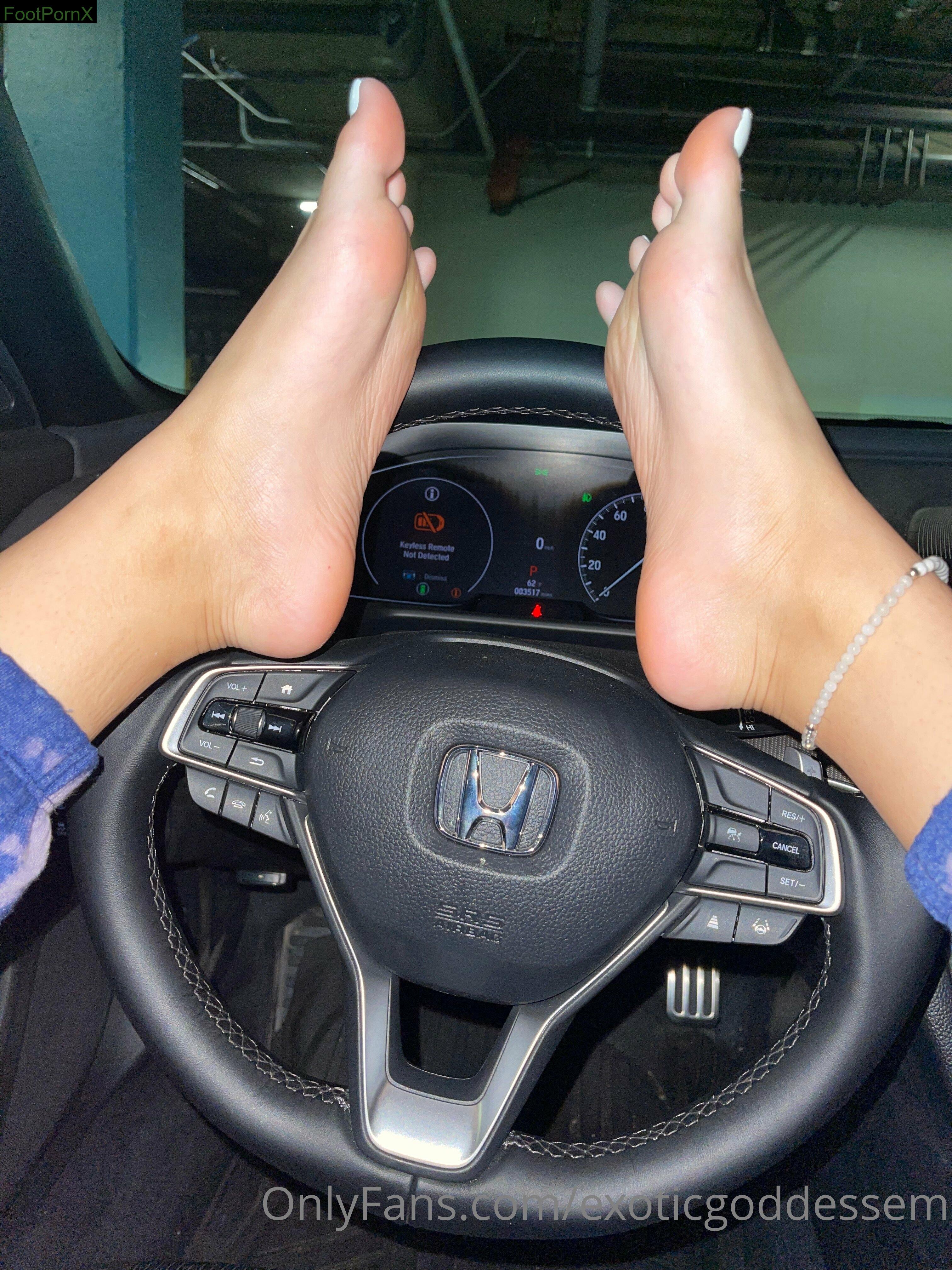 exoticgoddessem feet photo 16