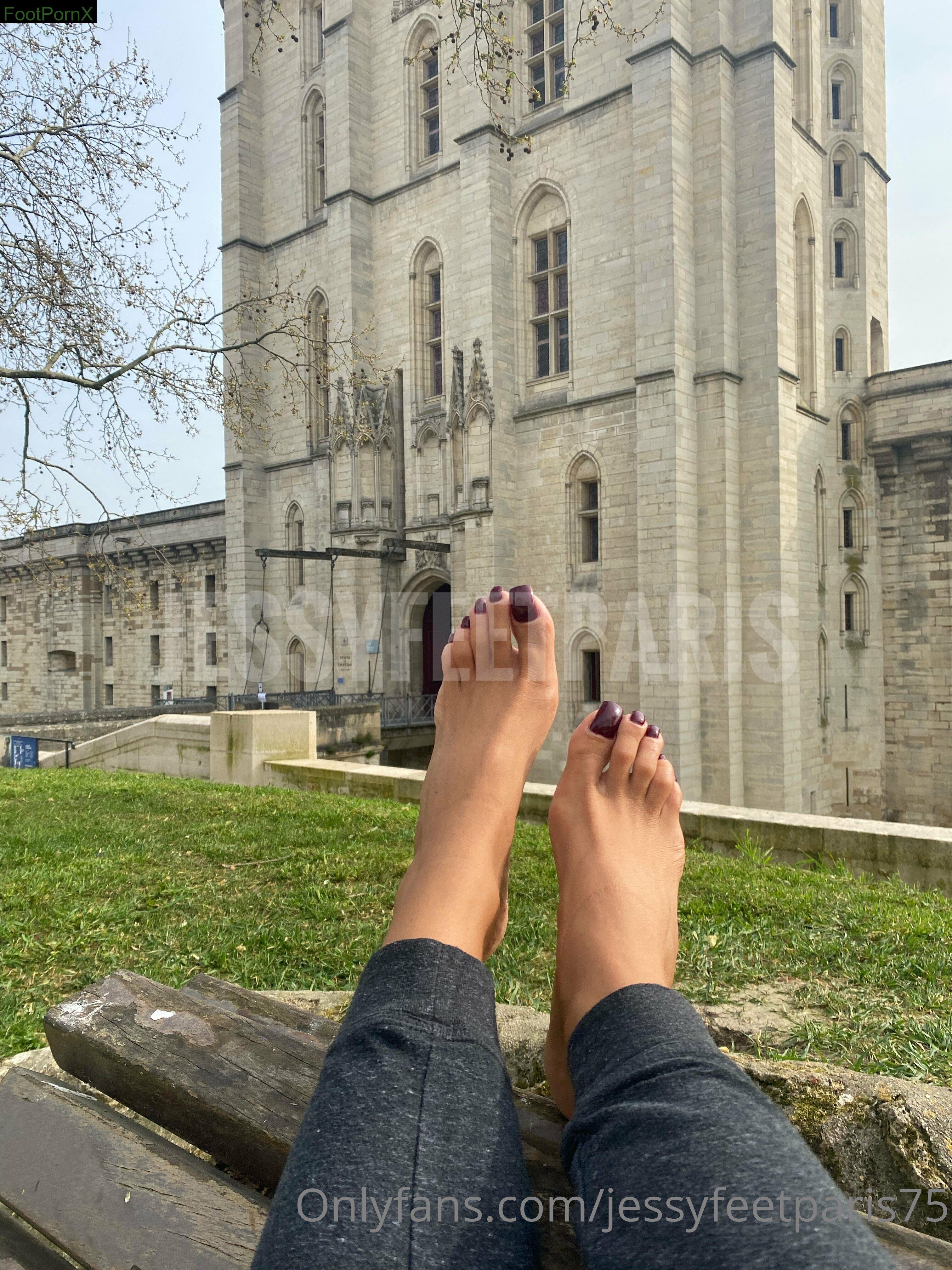 jessyfeetparis75 feet photo 11