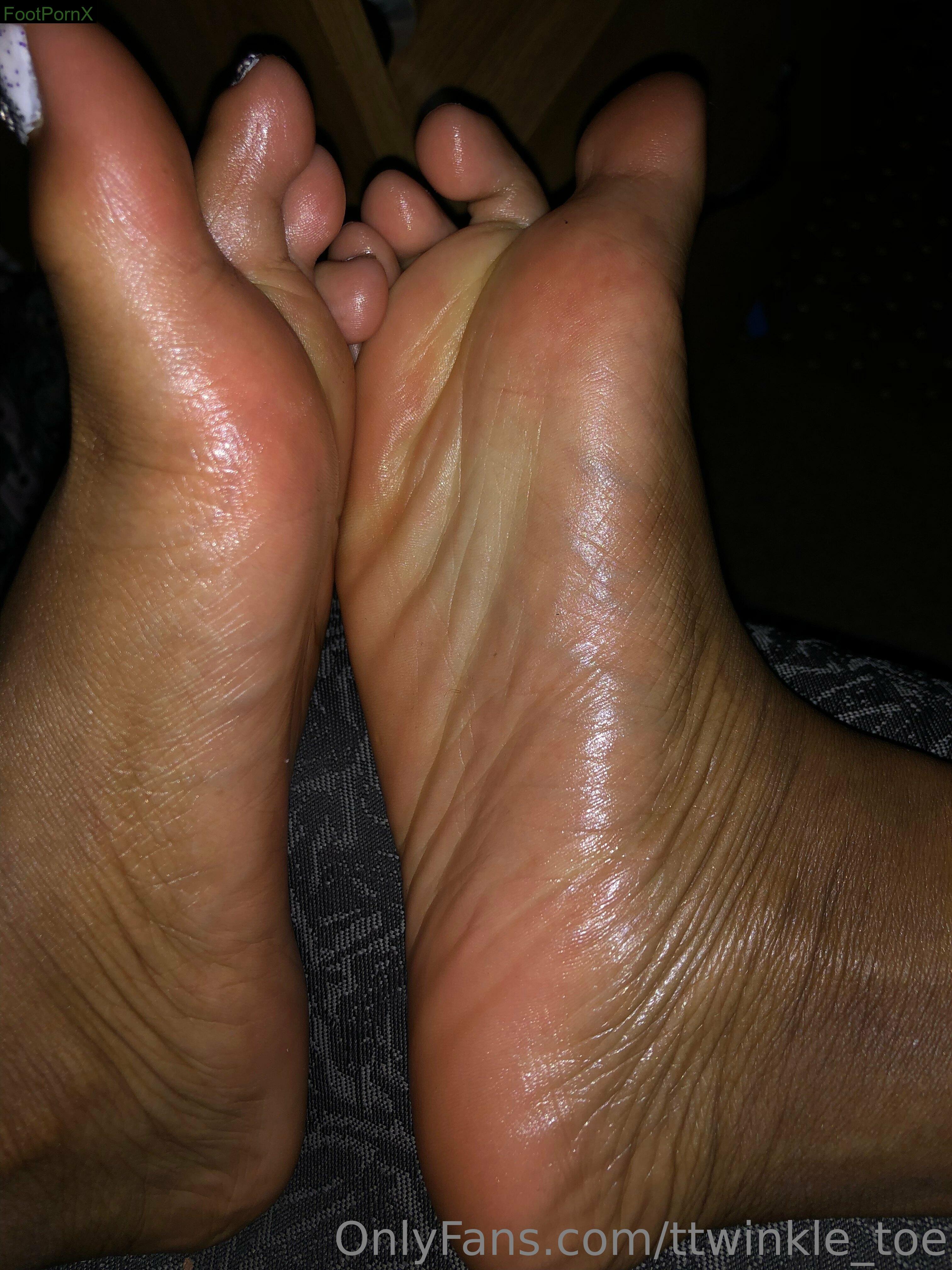 ttwinkle_toe feet photo 13
