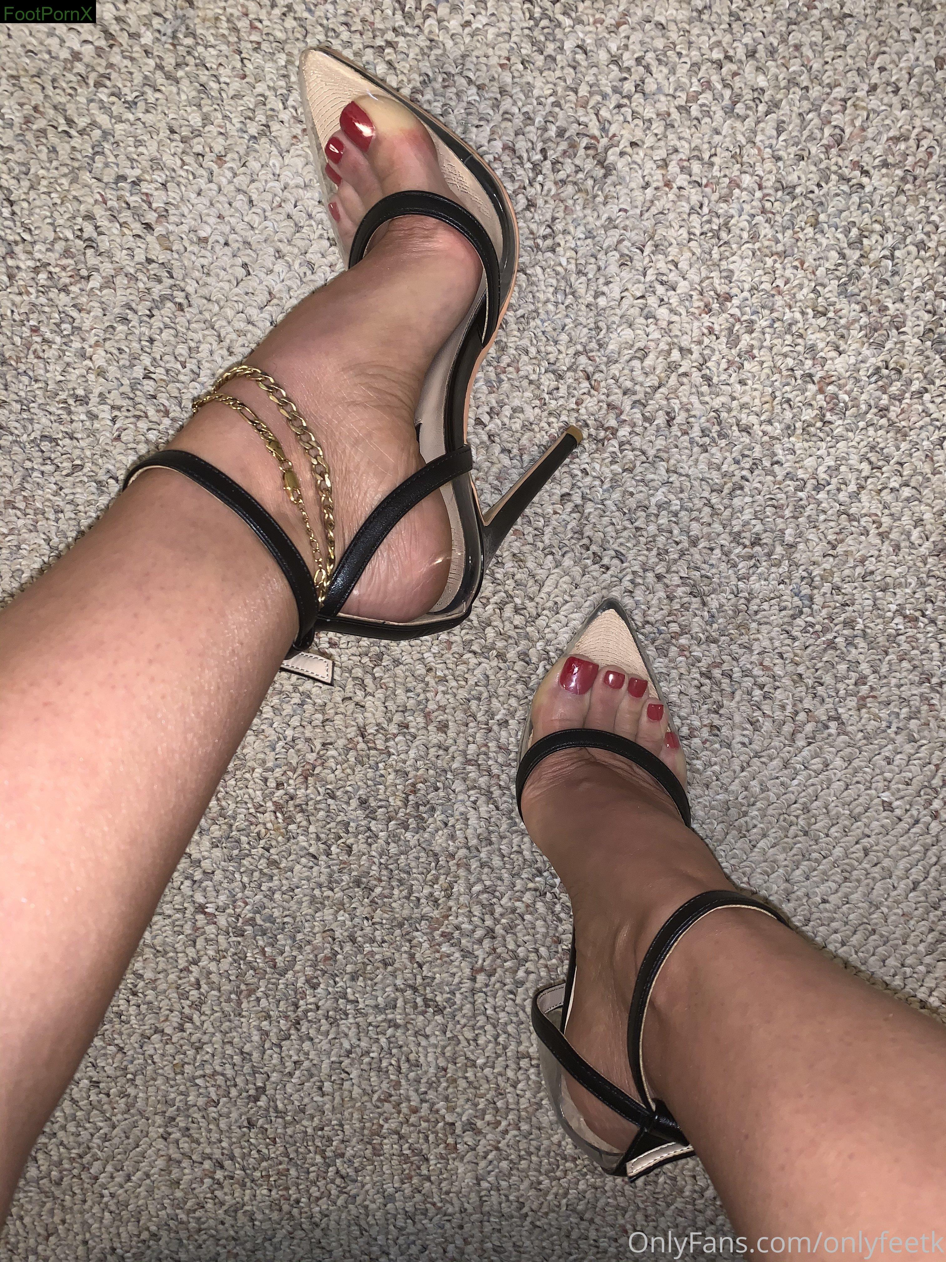 pinkprinsessa feet photo 17