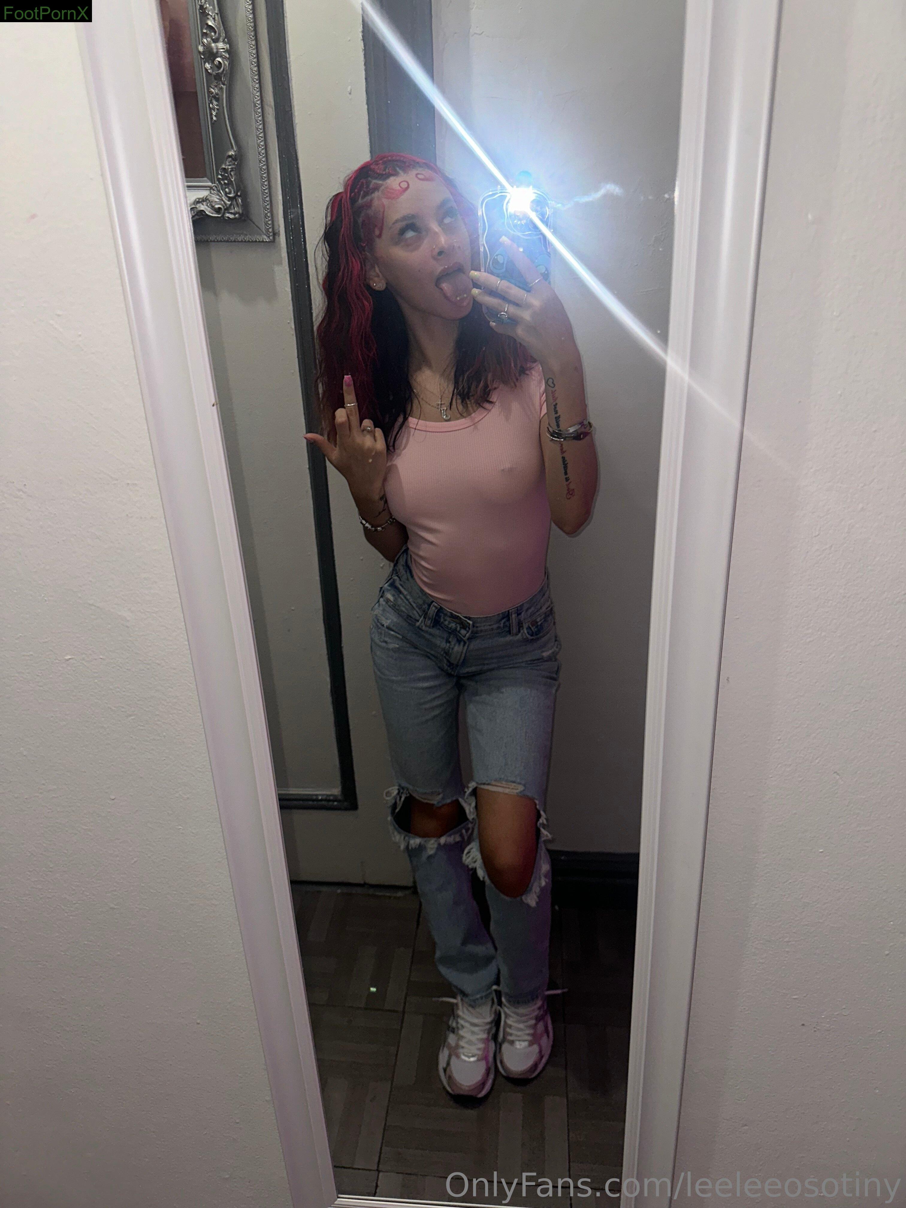 leeleeosotiny feet photo 10
