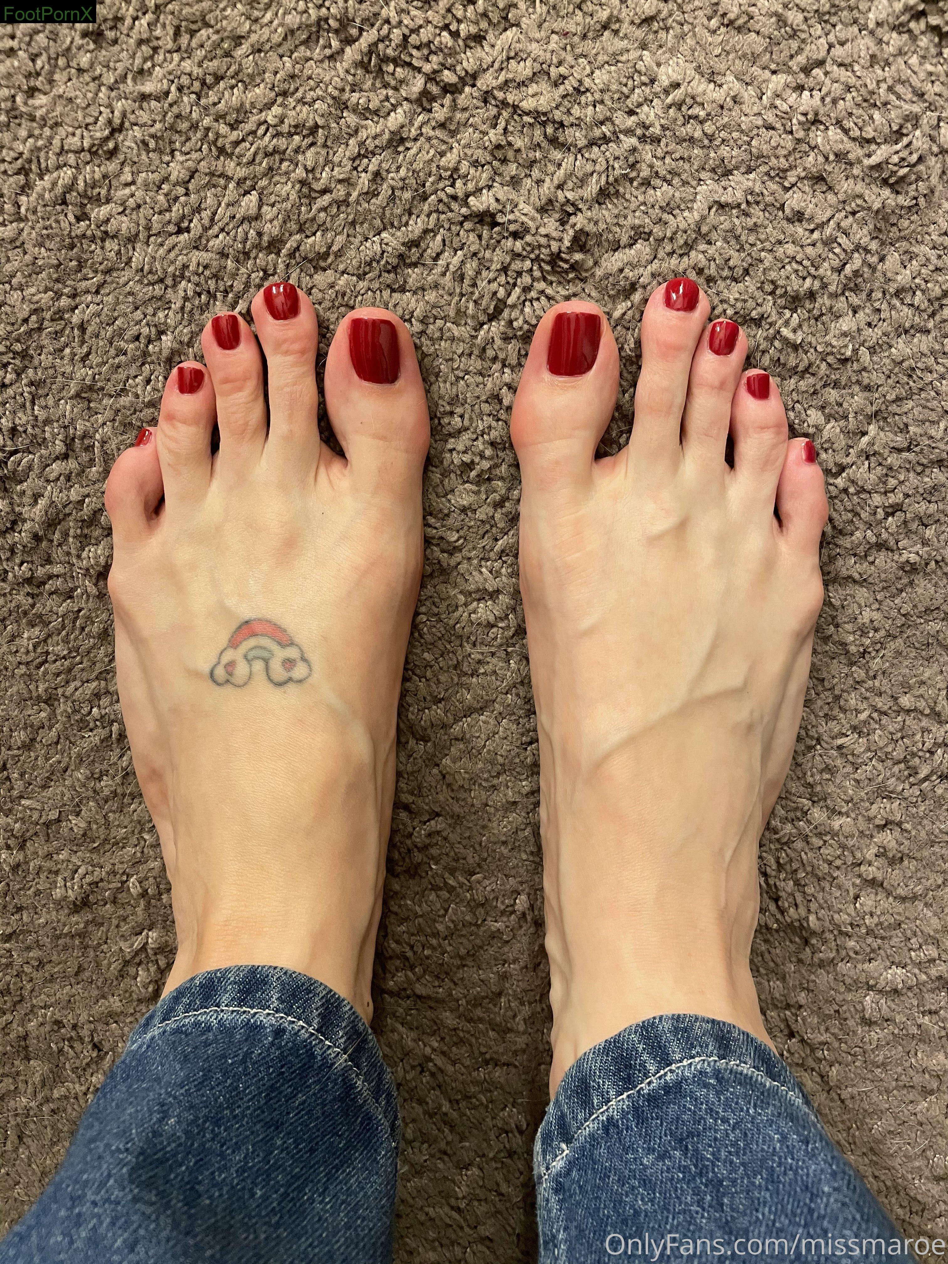 missmaroe feet photo 11